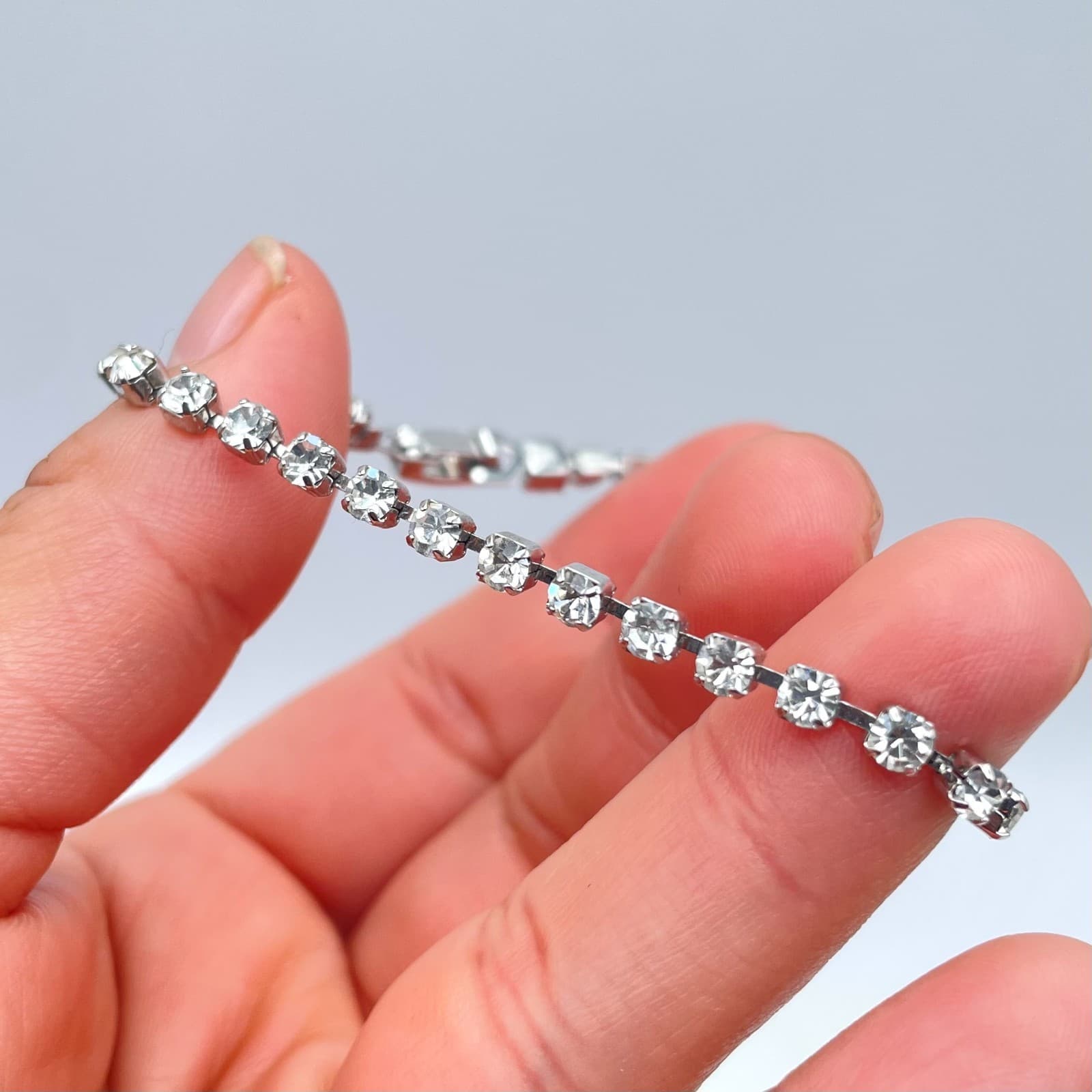 Vintage 1960s Silver-Tone Prong Rhinestone Embellished Tennis Box Clasp Bracelet - Thumbnail 8