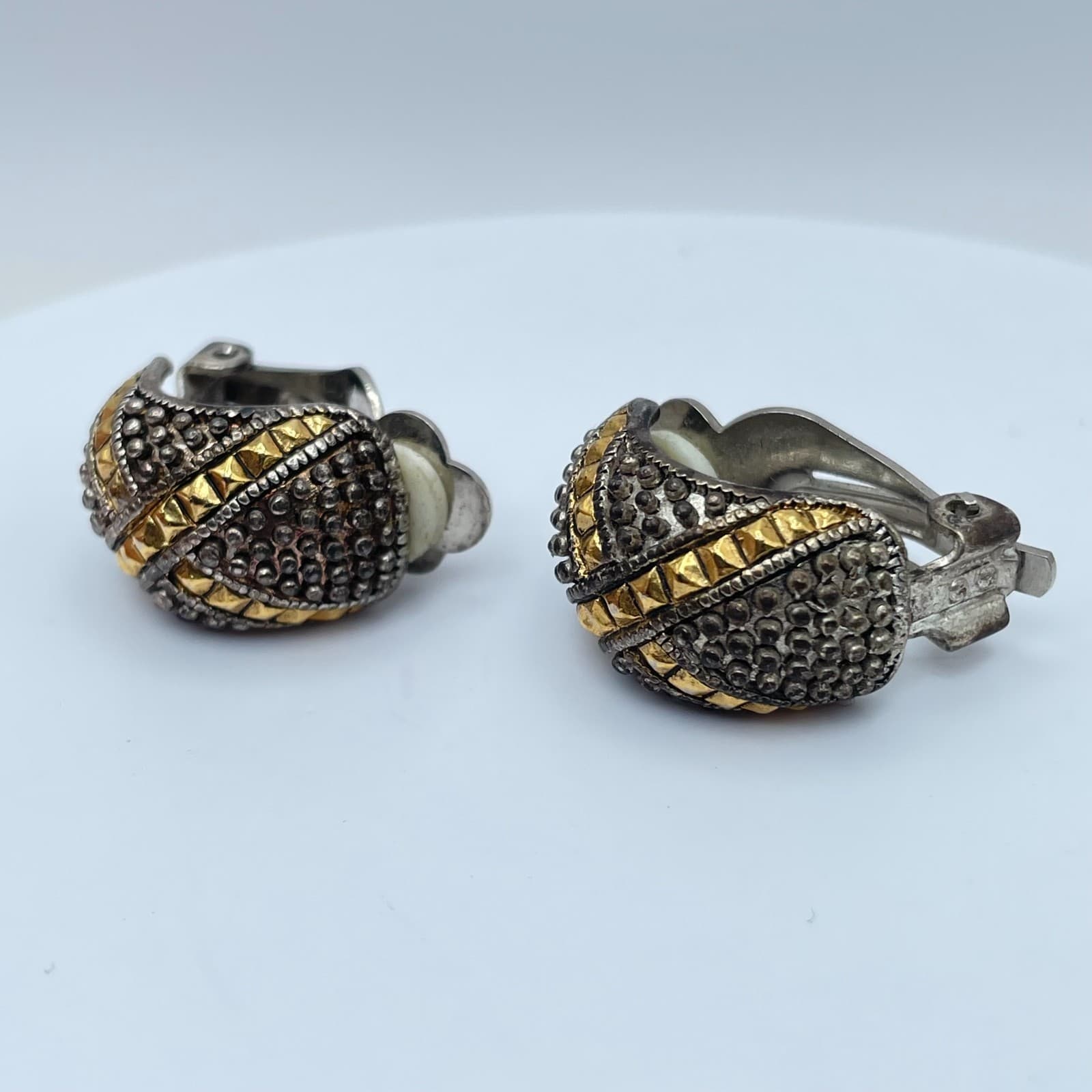 Vintage Twp-Tone Granulated Texture Metal Door Knocker Half-Hoop Clip-On Earring - Image 1