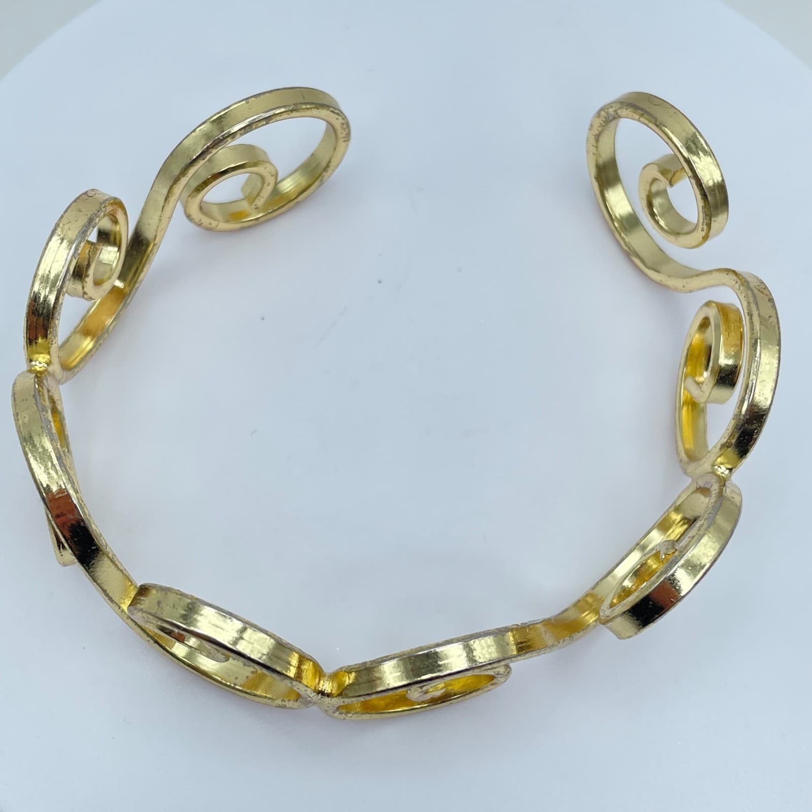 Lot Of 2 Vintage Gold-Tone Metal Swirl Spiral Cuff Open Cuff Bangles Bracelet - Thumbnail 3