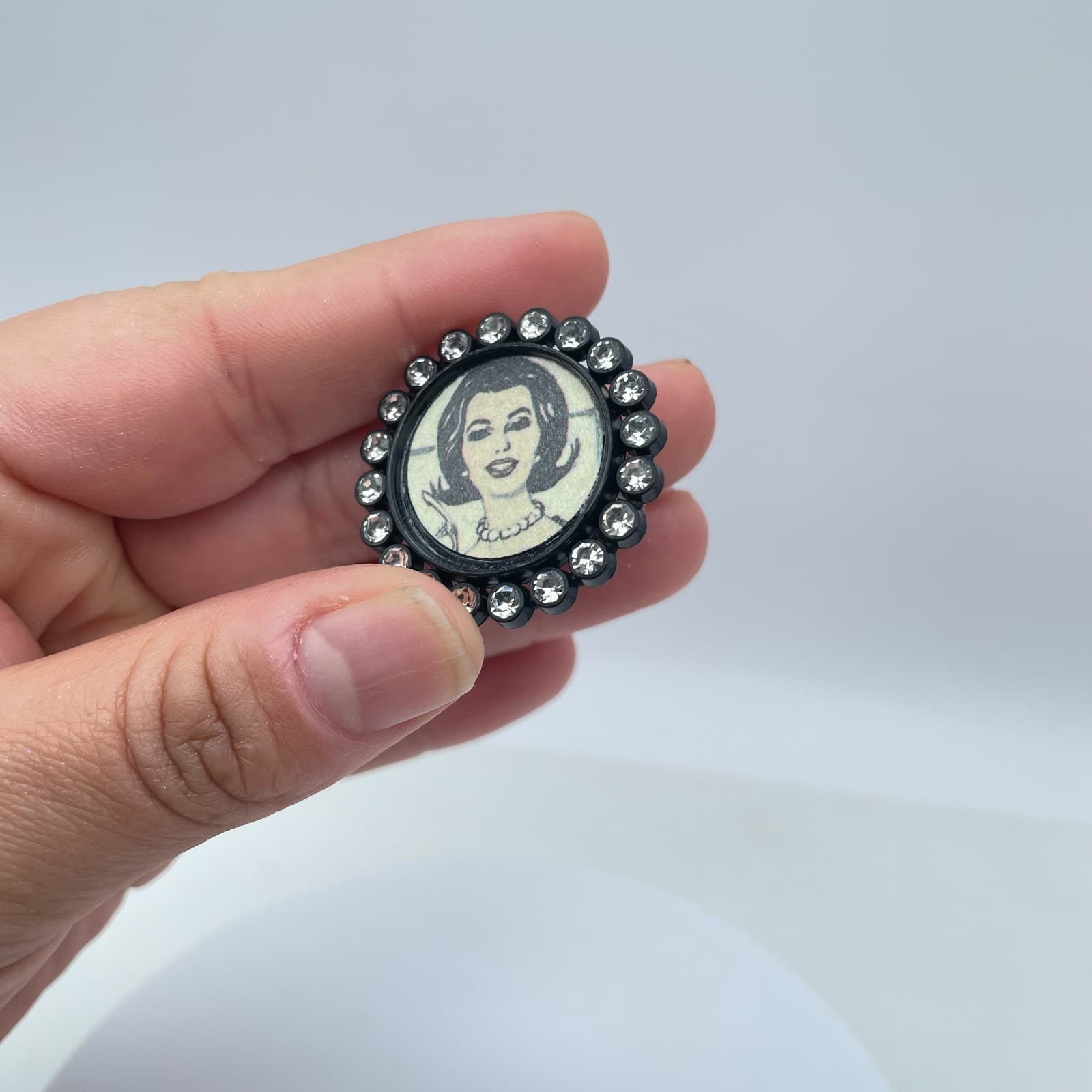 Vintage Black Pop Art Faceted Glass Edge Hardware Victorian kitsch Halo Ring - Thumbnail 9