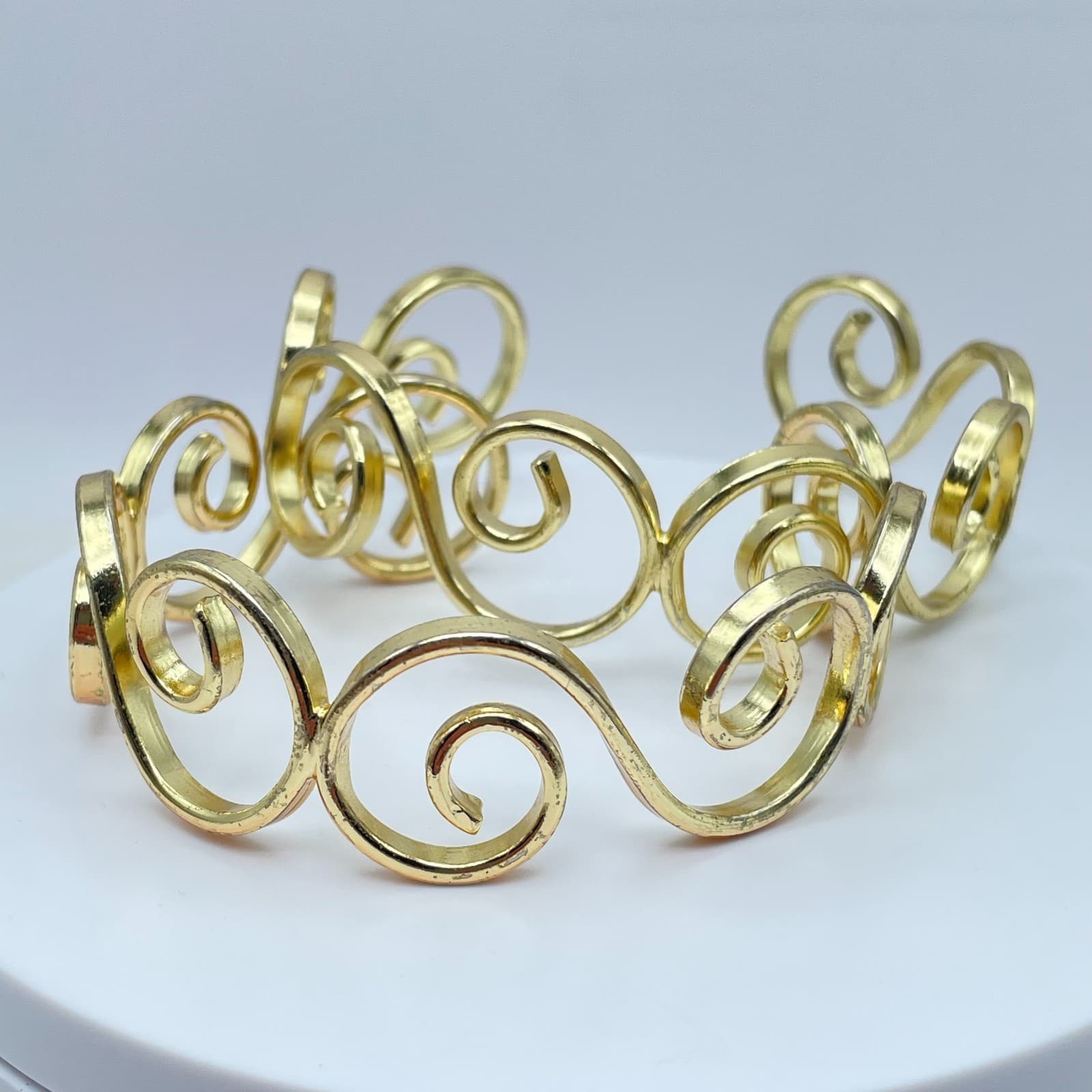 Lot Of 2 Vintage Gold-Tone Metal Swirl Spiral Cuff Open Cuff Bangles Bracelet - Thumbnail 4
