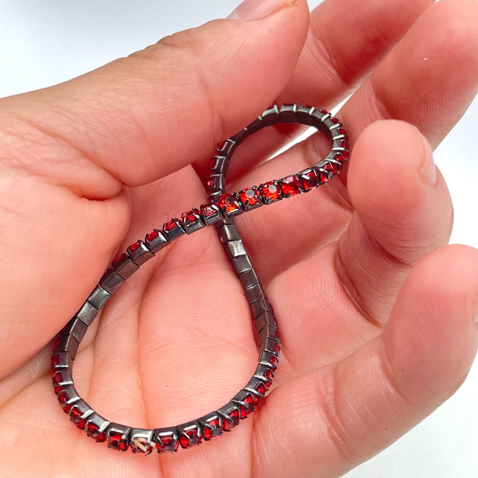 Vintage Gunmetal-Tone Prog-Set Rhinestone Embellished Tennis Stretch Bracelet - Thumbnail 5