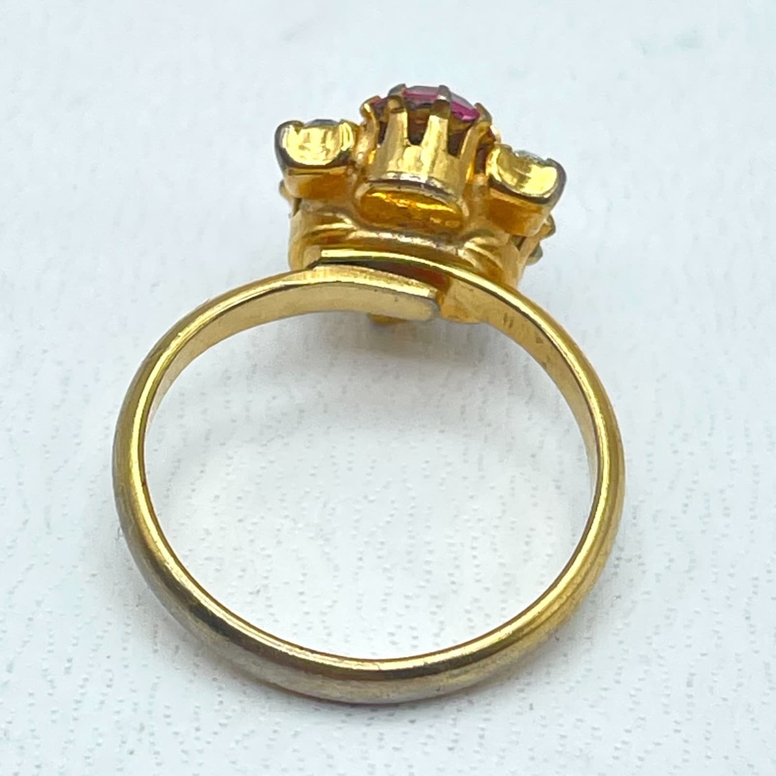 Vintage Gold-Tone Fashion Pink Faceted Prong Cluster Rhinestone Cocktail Ring - Thumbnail 6