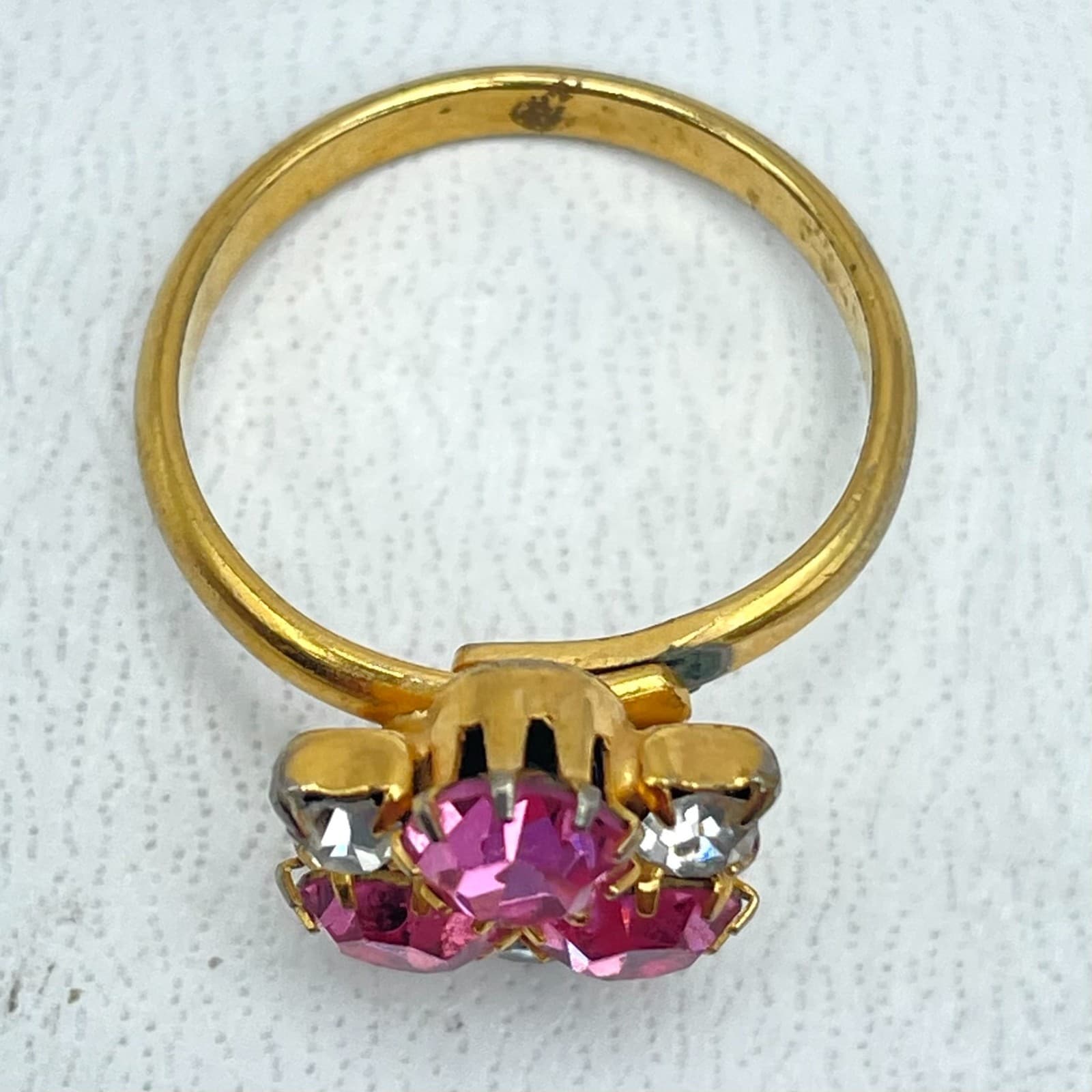 Vintage Gold-Tone Fashion Pink Faceted Prong Cluster Rhinestone Cocktail Ring - Thumbnail 5