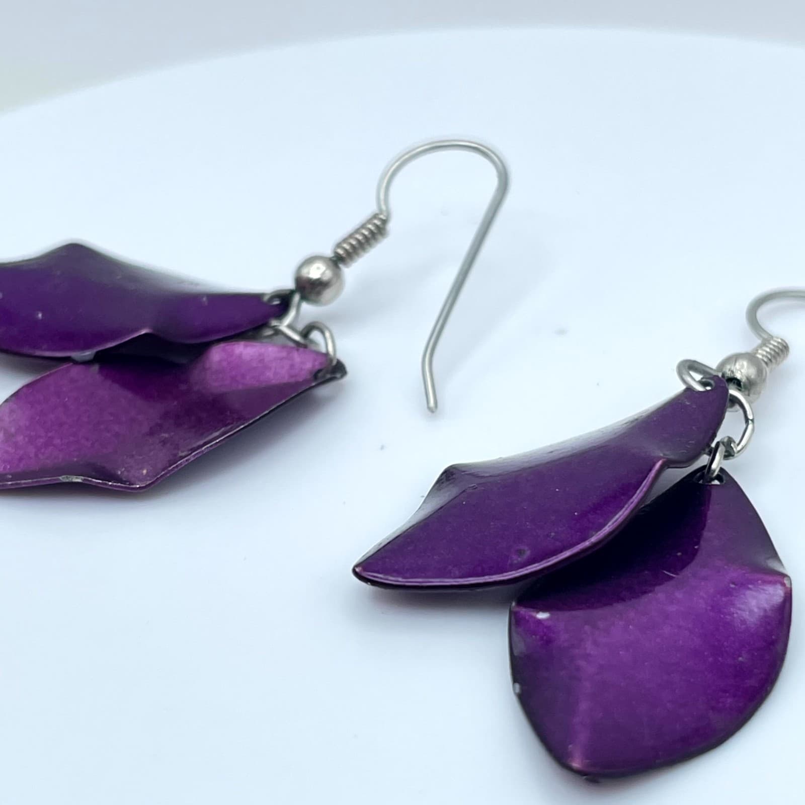 Vintage Silver-Tone Classic Purple Metal Curved Leaf Dangle French Hook Earrings - Thumbnail 7