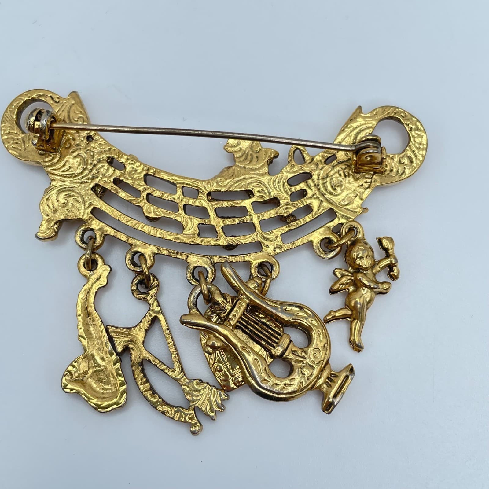 Vintage Gold-Tone Engraved Metal Musical Instrument Charm Tassel Brooch Pin - Thumbnail 3