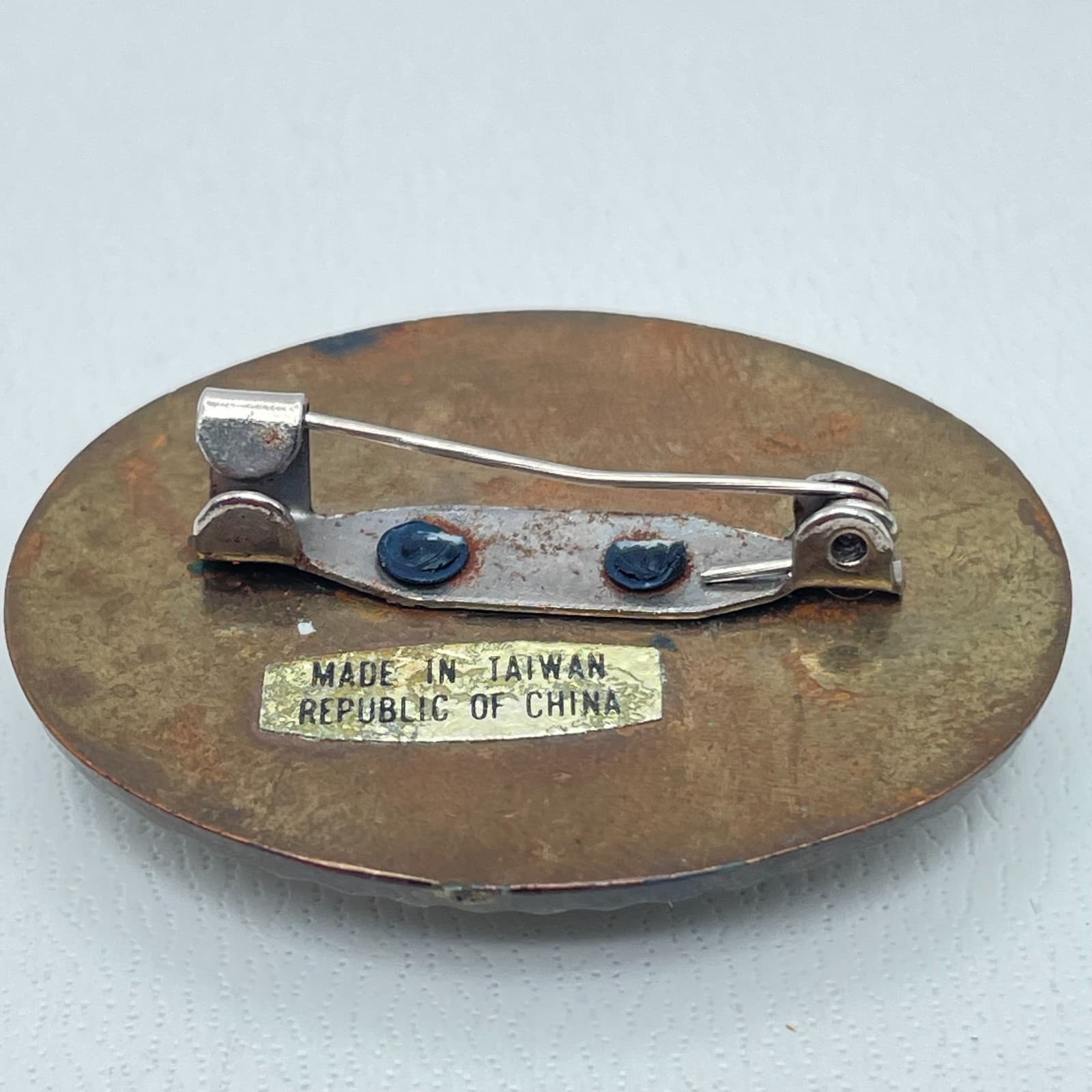 Vintage 1970s Gold-Tone Sunburst-Style Border The Muse Lady Cameo Brooch Pin - Thumbnail 4