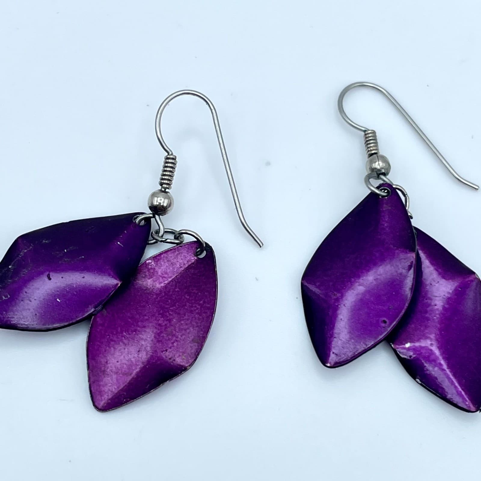 Vintage Silver-Tone Classic Purple Metal Curved Leaf Dangle French Hook Earrings - Thumbnail 5