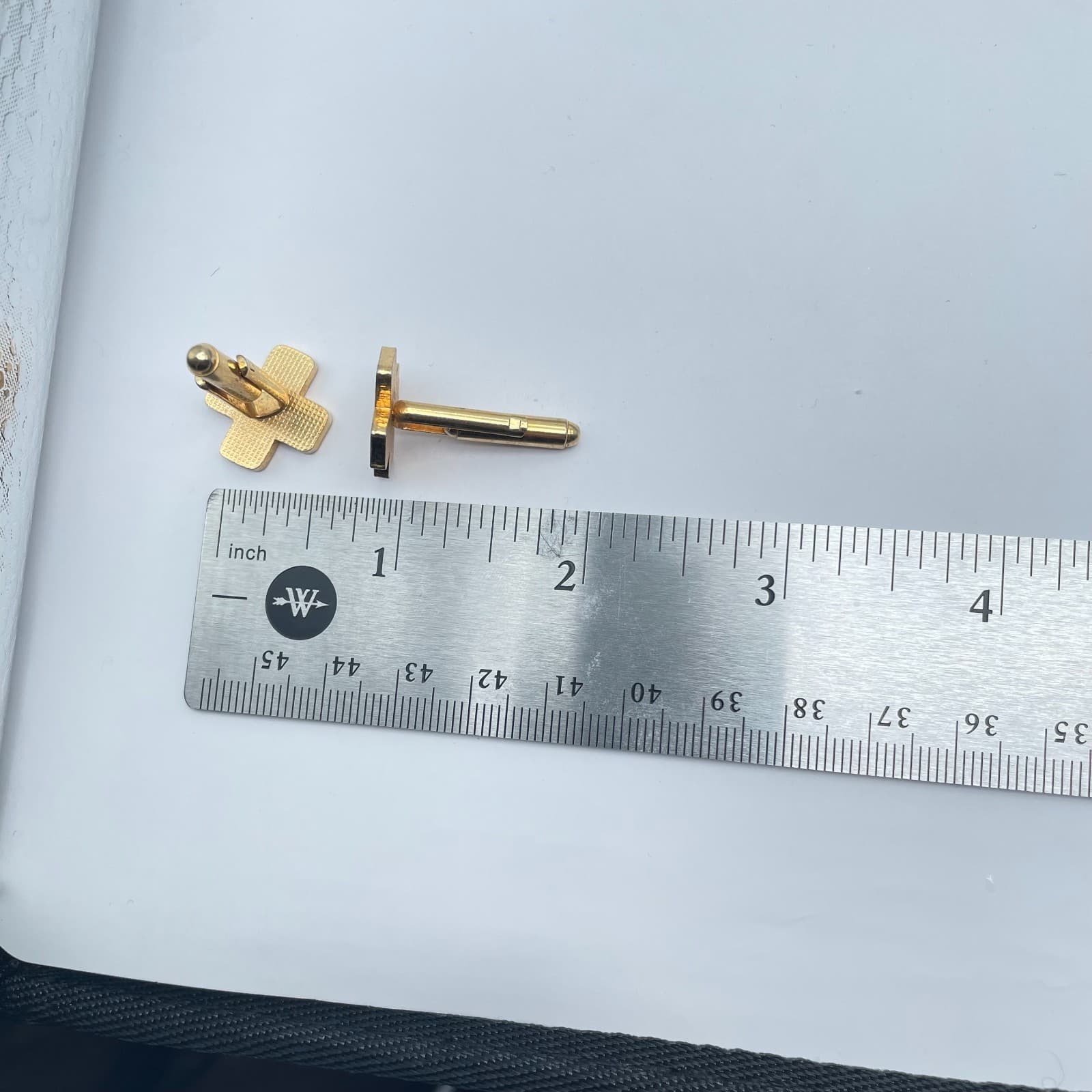 Vintage Quiksilver Gold-Tone Classic Cross Sign Bullet-Back Fastening Cufflinks - Thumbnail 2