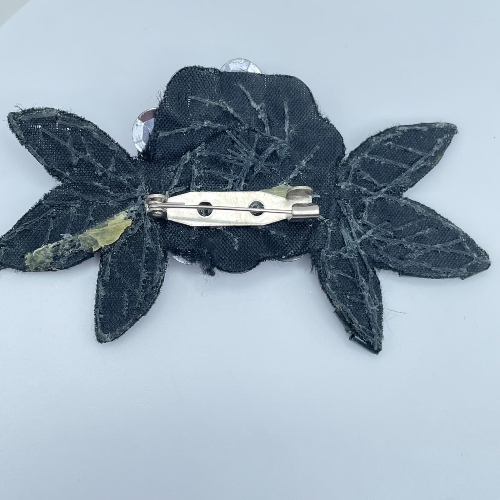 Vintage Black Sequins Seed Beaded Cluster Leaves Floral Appliqué Brooch Pin - Thumbnail 3