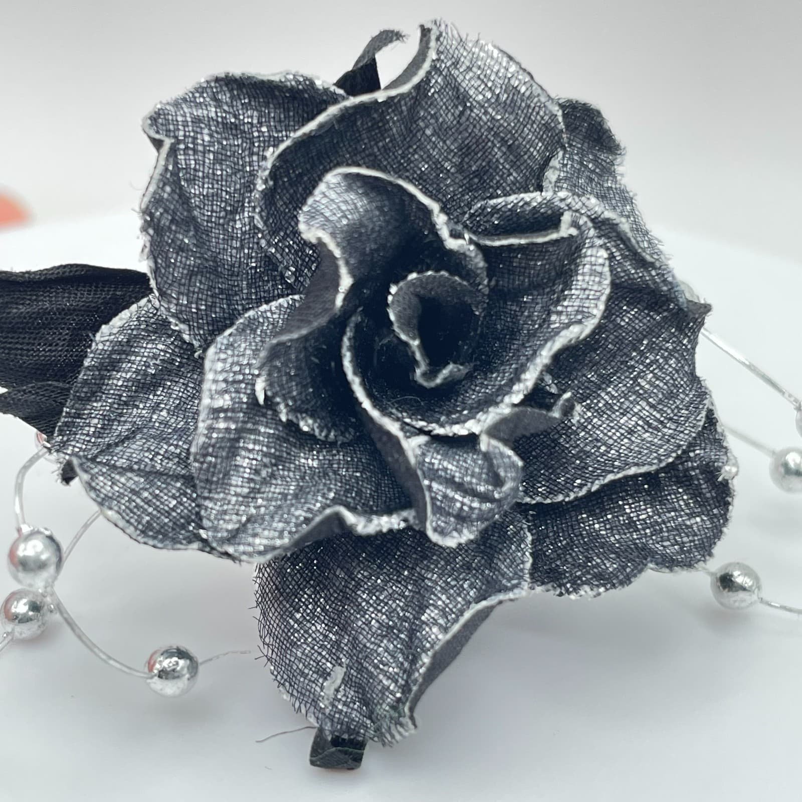 Gothic Glamour Dark Gray Artisan Metal Fring Sinamay Rose Flower Cocktail Ring - Thumbnail 8