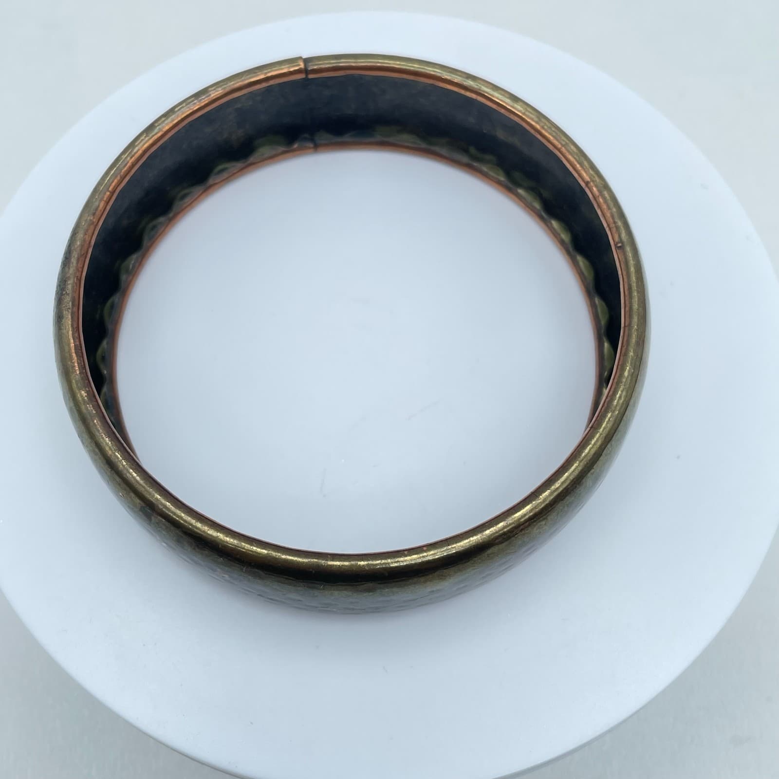 VTG Gold-Tone Hammered Metal Patina Finish Wide Cuff Bangle Stacking Bracelet - Thumbnail 3