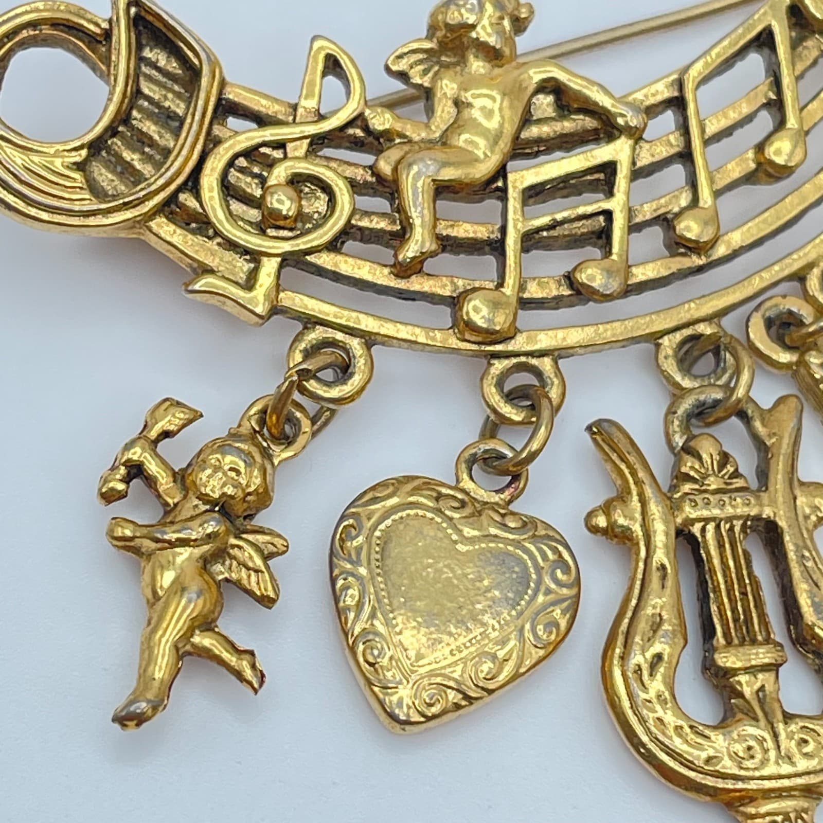 Vintage Gold-Tone Engraved Metal Musical Instrument Charm Tassel Brooch Pin - Thumbnail 8