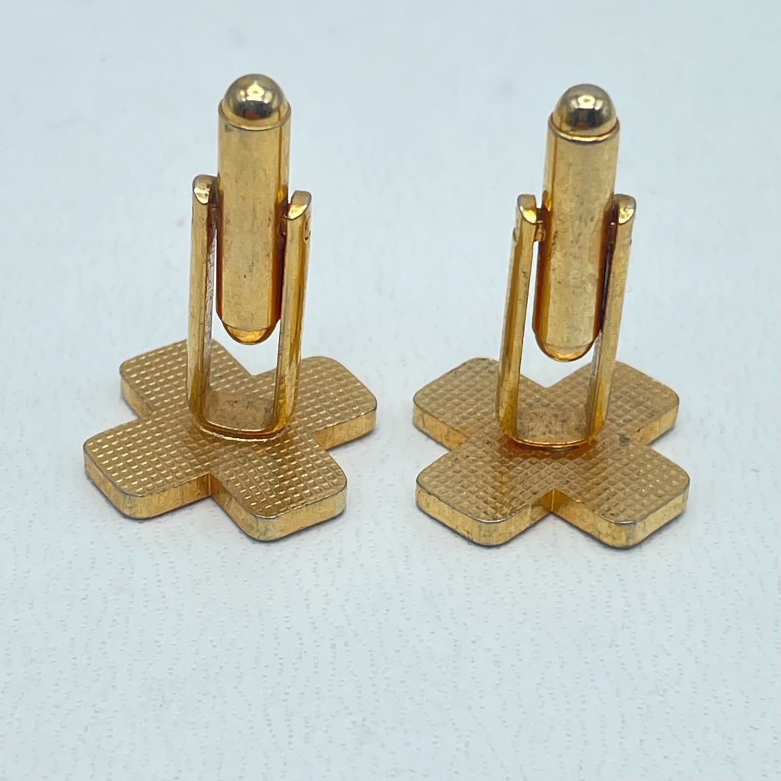Vintage Quiksilver Gold-Tone Classic Cross Sign Bullet-Back Fastening Cufflinks - Thumbnail 5