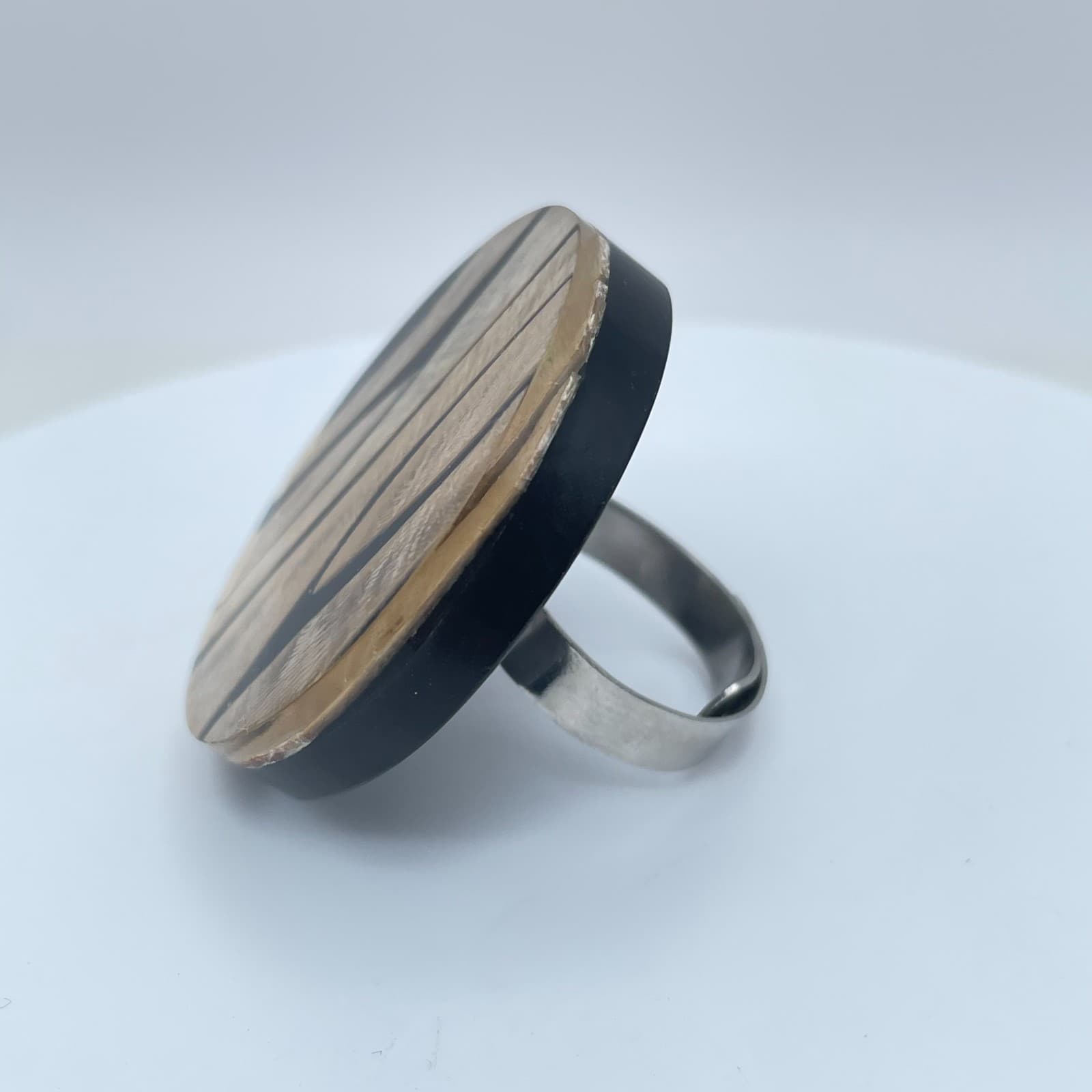 Vintage Silver-Tone Adjustable Glassmour Zebra Palateau Art Deco Cocktail Ring - Thumbnail 3