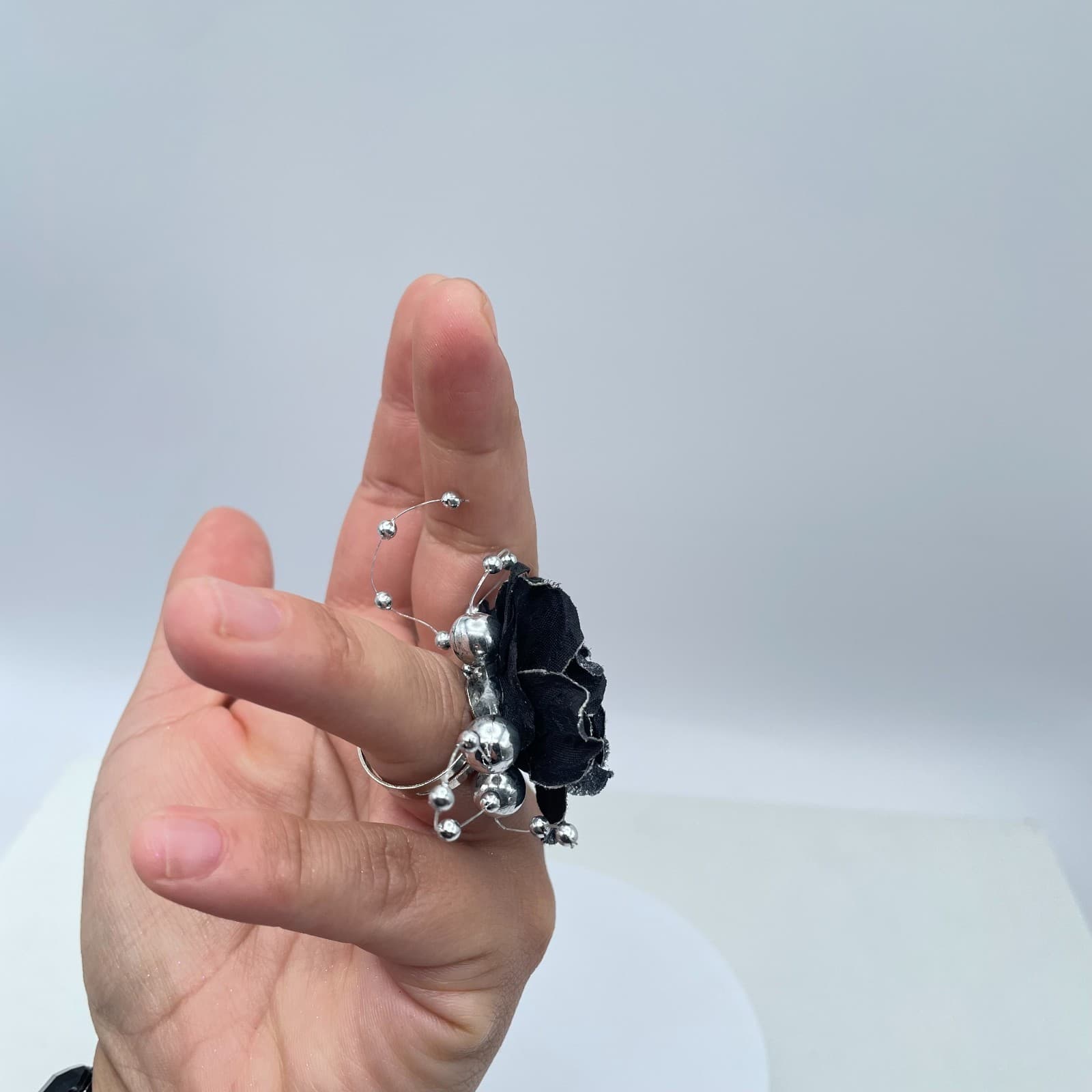 Gothic Glamour Dark Gray Artisan Metal Fring Sinamay Rose Flower Cocktail Ring - Thumbnail 12