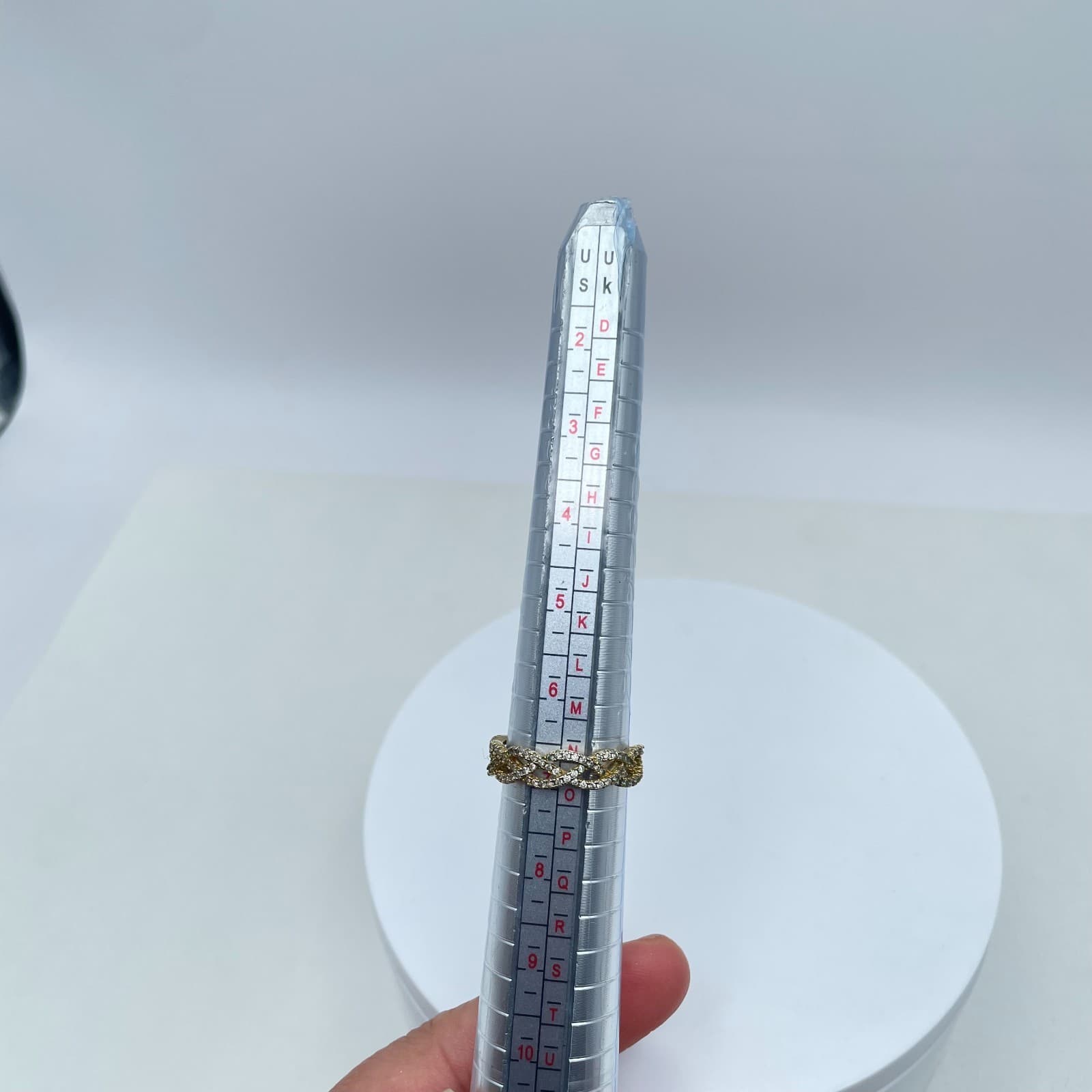 Classic Gold-Tone Clear Rhinestone Twist Entwined Infinity Band Wedding Ring - Thumbnail 2