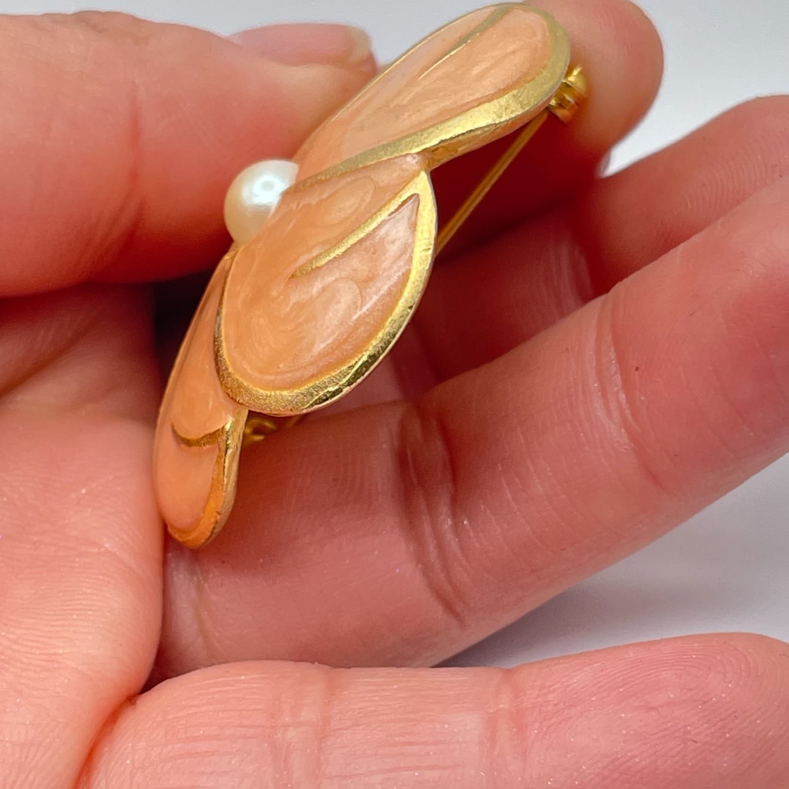 Vintage Gold-Tone Peach Enamel Petal Floral Mother Of Pearl Bead Brooch Pin - Thumbnail 7