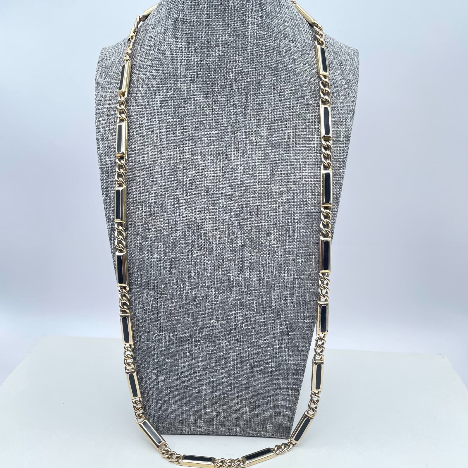 Classic Gold-Tone Flush-Set Enamel Inlay Metal Rectangular Chain Link Necklace - Thumbnail 2