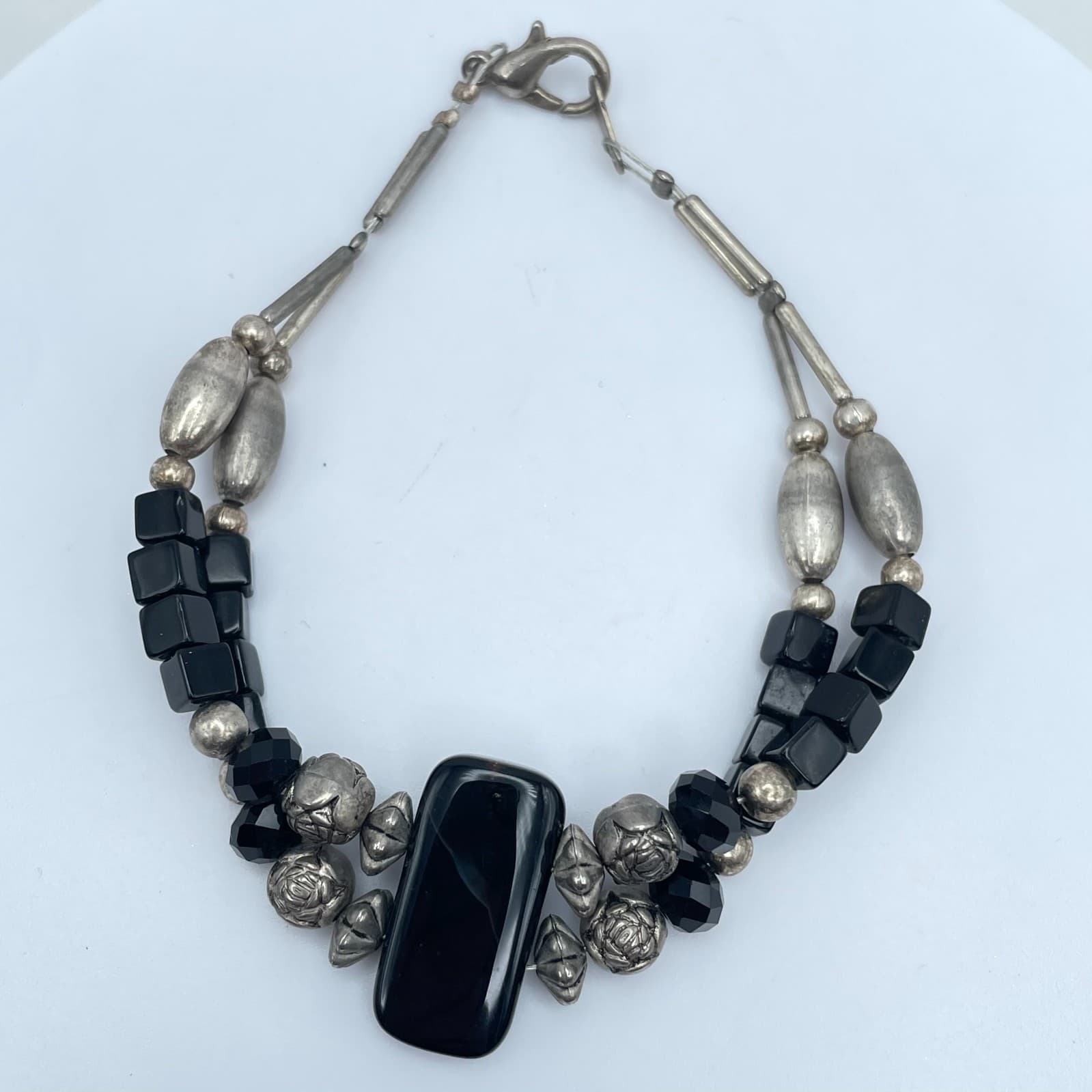 Vintage Silver-Tone Tribal Metal Black Onyx Beads Double Strand Lobster Bracelet - Image 1
