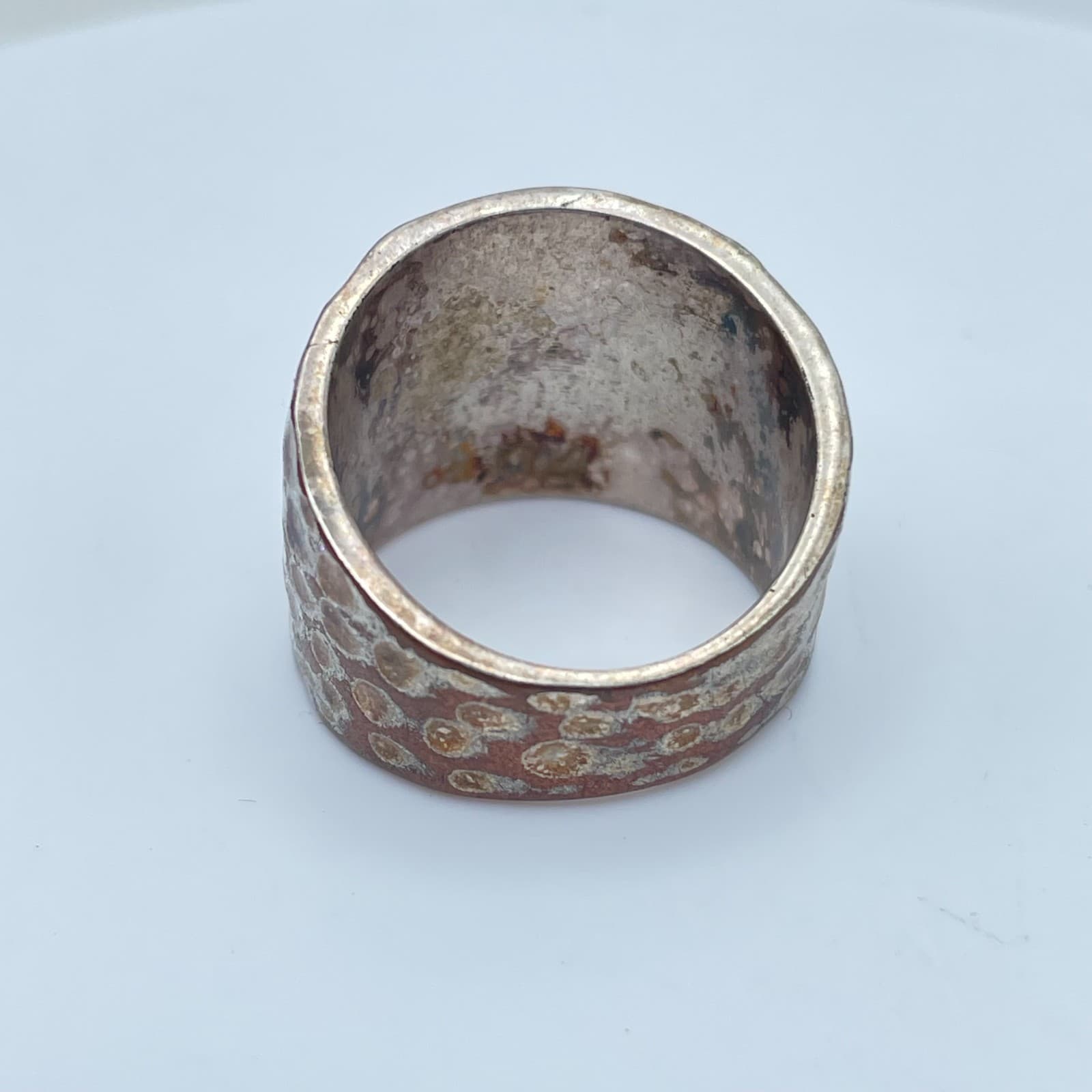 Artisanal Silver-Tone Hammered Fossil-Pattern Textured Patina Finish Wide Ring - Thumbnail 4