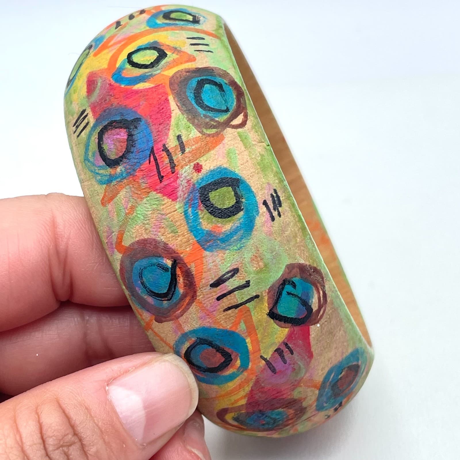 Boho-Chic Hand-Painted Tan Abstract Expressionist Wooden Chunky Bangle Bracelet - Thumbnail 4