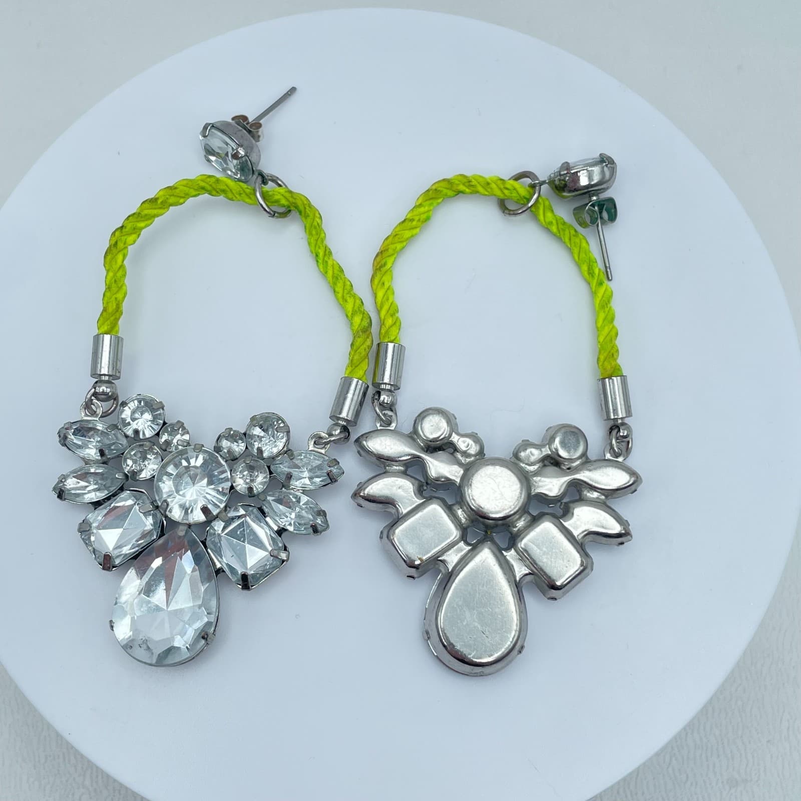 Silver-Tone Neon Green Cord Wing-Shape Clear Rhinestones Statement Drop Earrings - Thumbnail 2