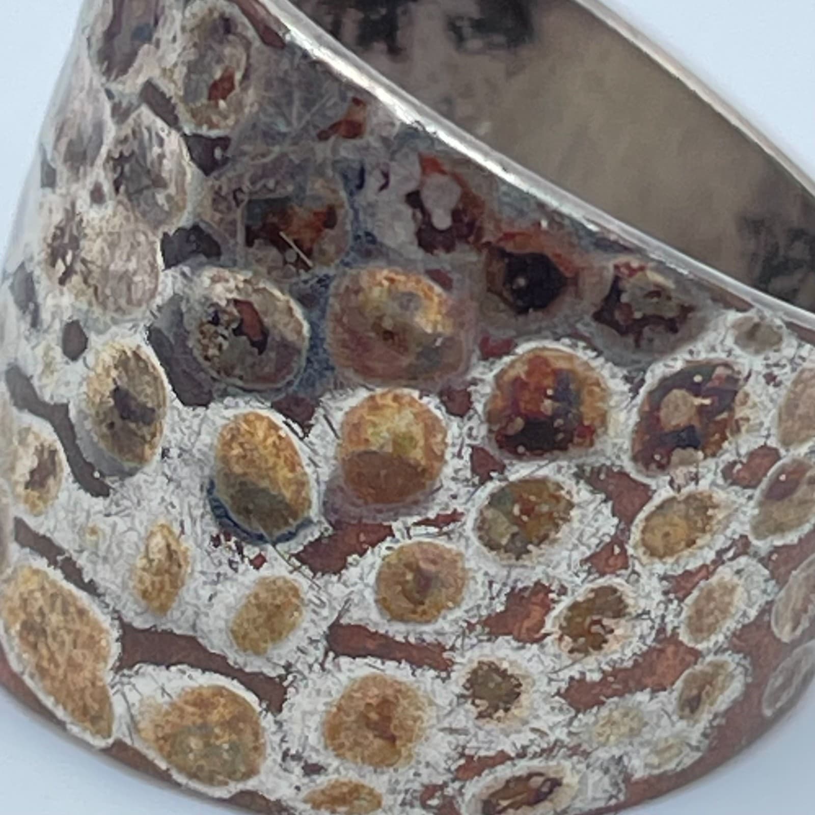 Artisanal Silver-Tone Hammered Fossil-Pattern Textured Patina Finish Wide Ring - Thumbnail 6