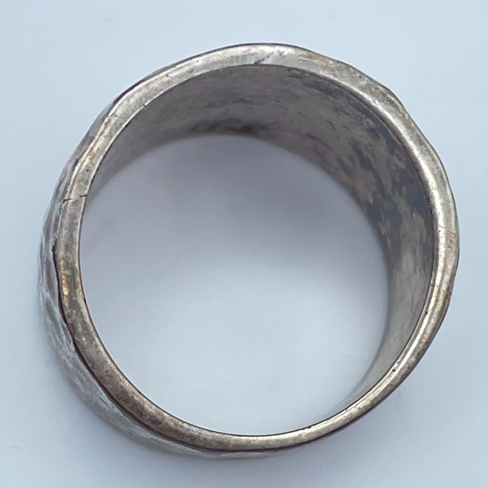 Artisanal Silver-Tone Hammered Fossil-Pattern Textured Patina Finish Wide Ring - Thumbnail 5