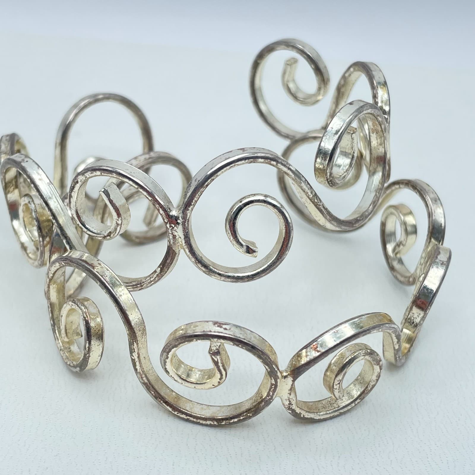 VTG Lot Of 2 Silver-Tone Classic Metal Spiral Cuff Open Cuff Bangles Bracelet - Thumbnail 5