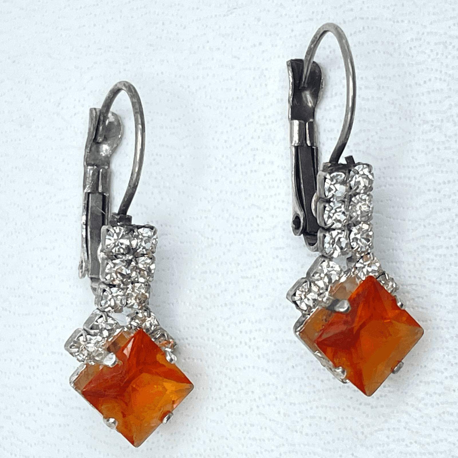 VTG Silver-Tone Rhinestone Amber-Colored Square-Cut Deep Glass Stud Earrings - Image 1