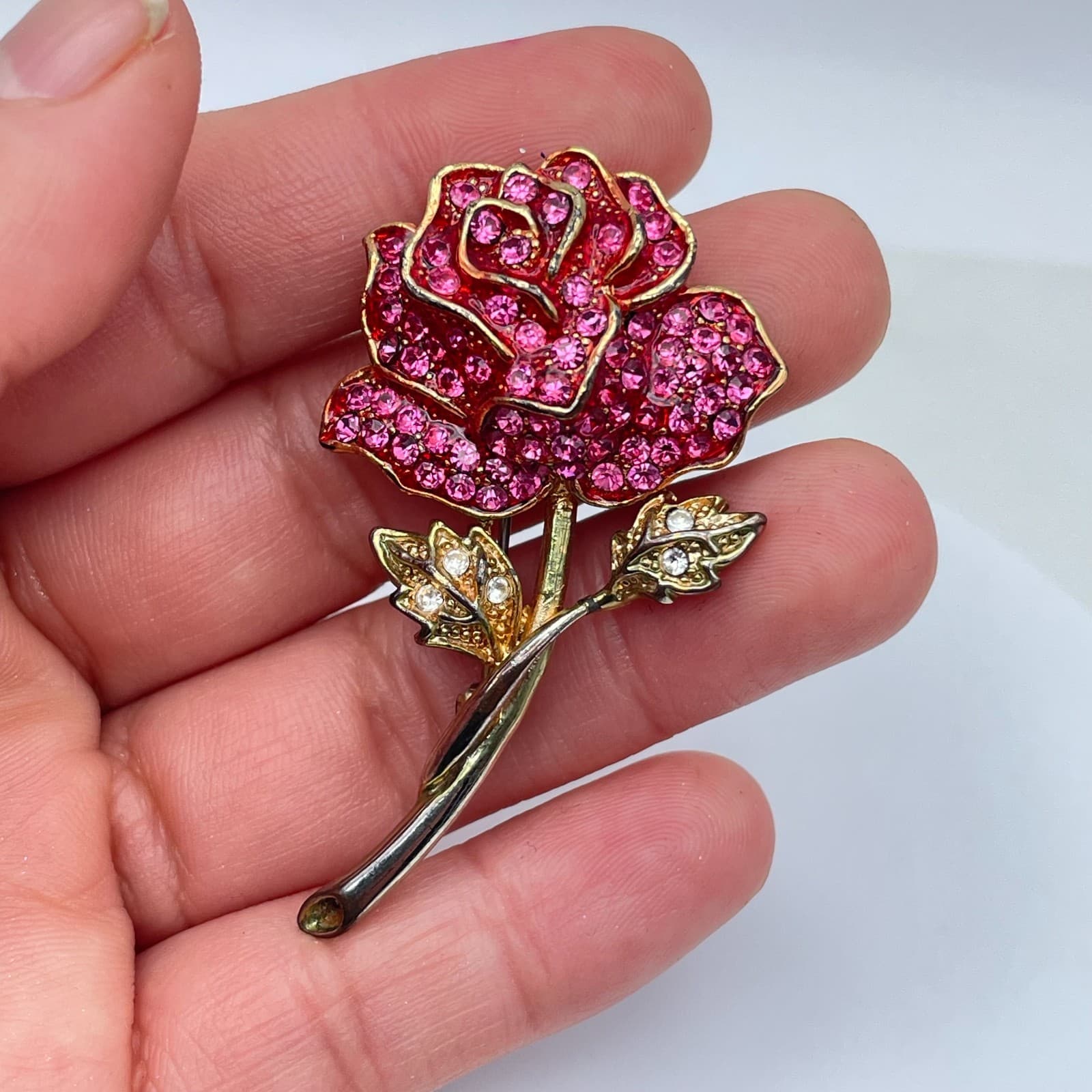 Vintage Gold-Tone Pink Pavé Rhinestone Bold Rose Flower Figural Brooch Pin - Thumbnail 9