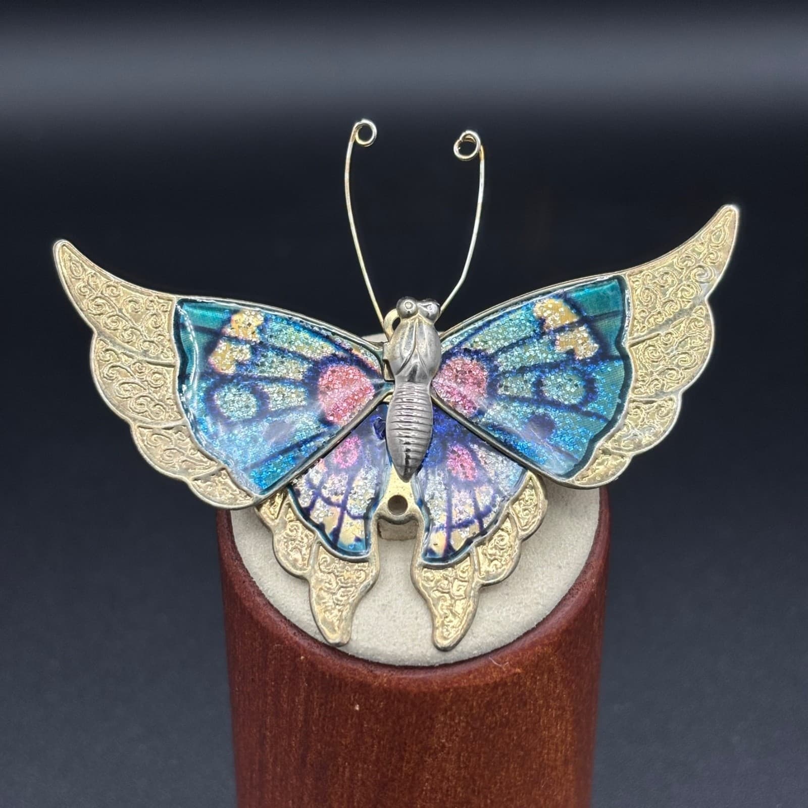 Vintage Gold Tone Shell Butterfly Brooch Pin with Texture Wings & Antennas - Image 1