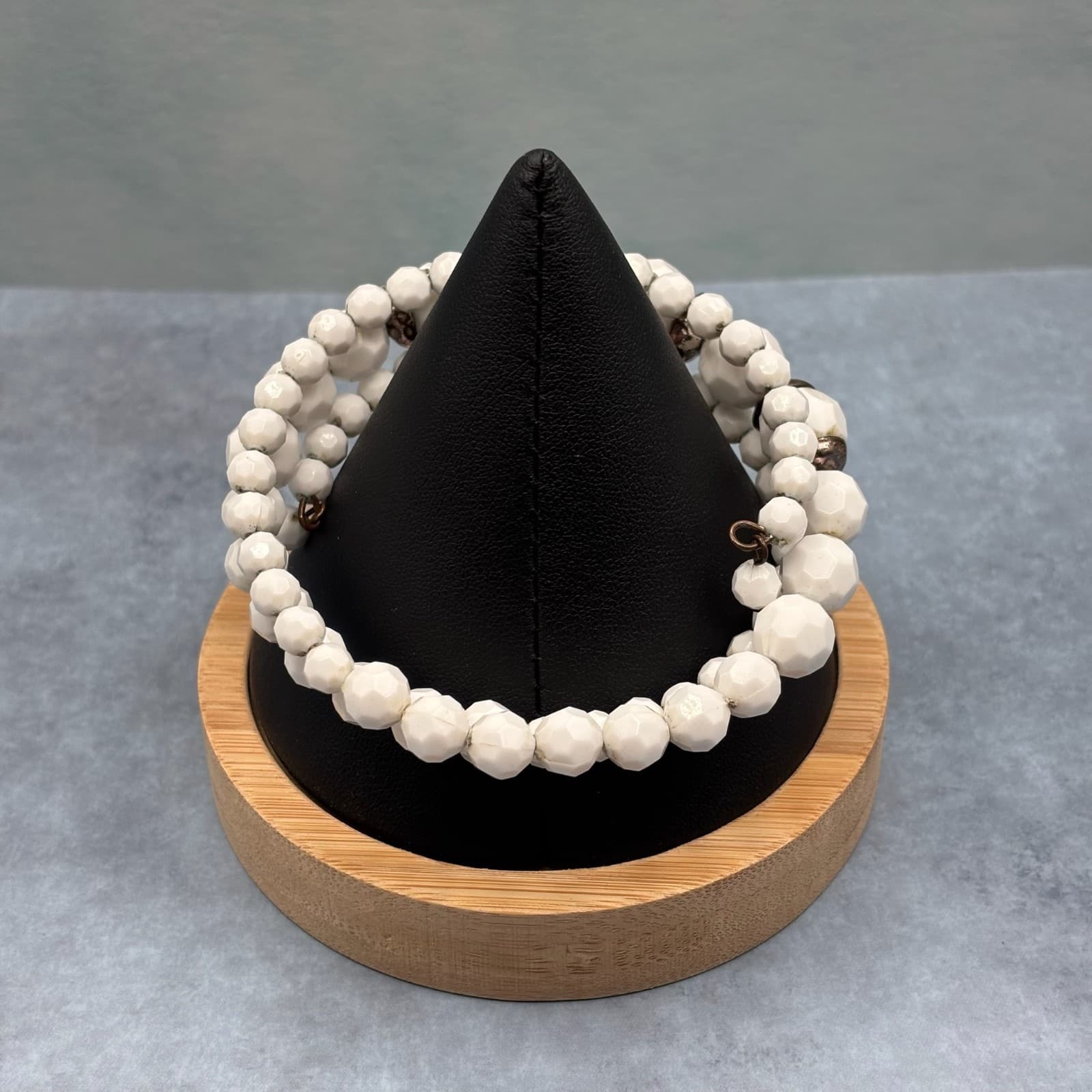 Vintage White Beaded Coil Stretch Howlite Bracelet Faceted Accents & Layered - Thumbnail 2