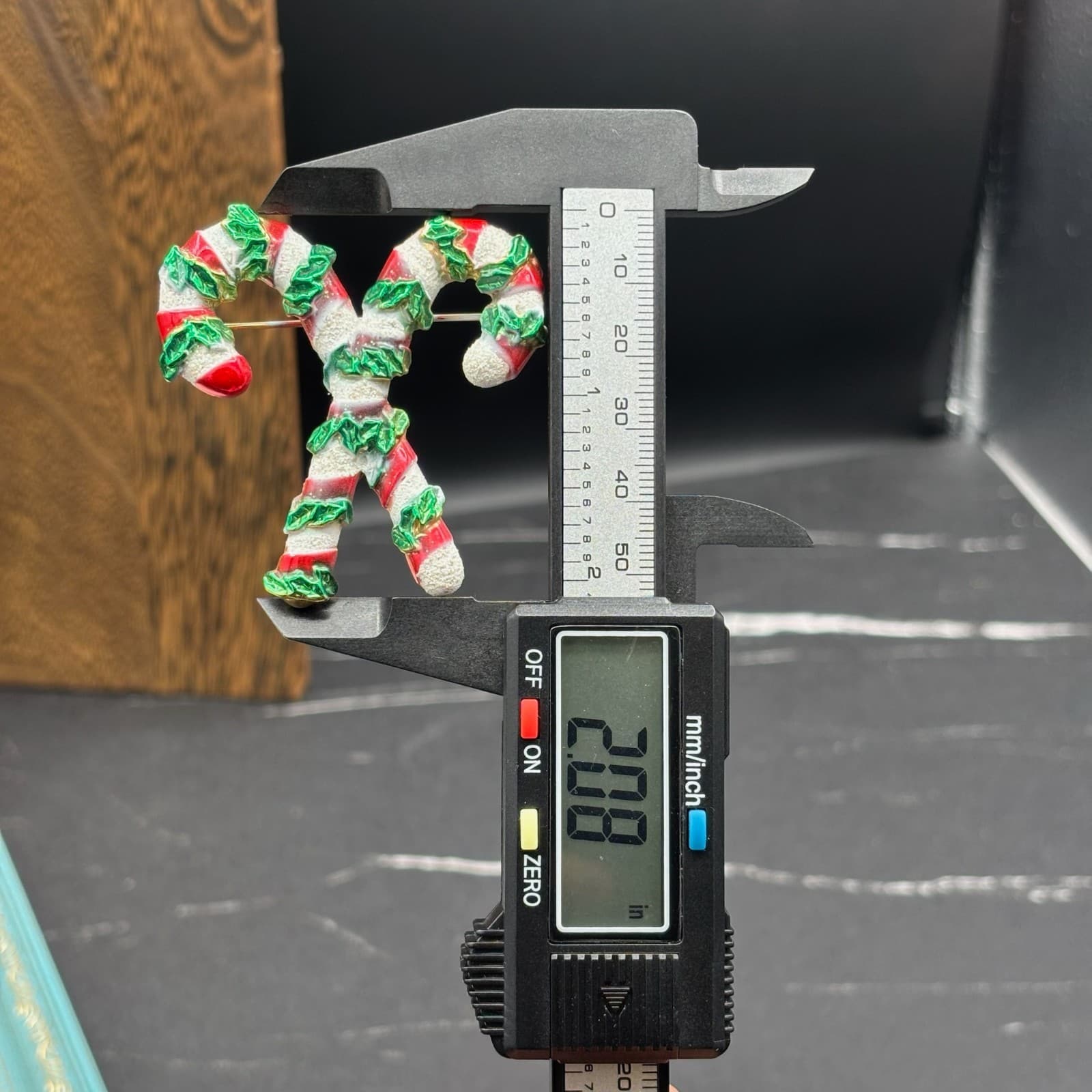 Vintage VTG Christmas Candy Cane Brooch Gold Tone Red Green Enamel Glitter Pin - Thumbnail 2