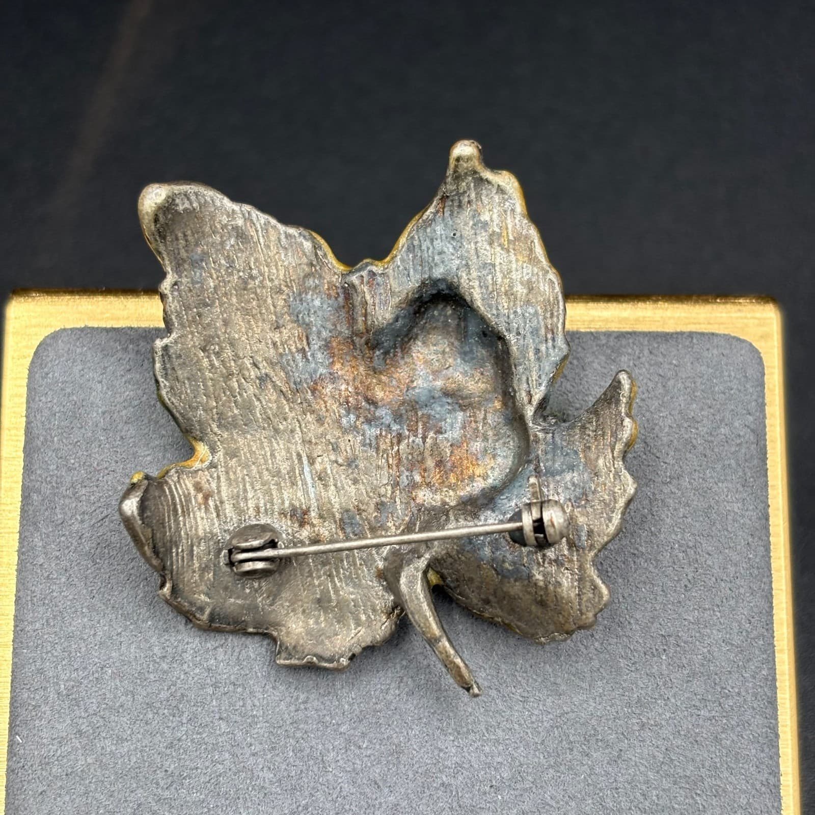 Vintage Thanksgiving Enamel Maple Leaf Brooch Pin Autumnal Orange & Green - Thumbnail 2