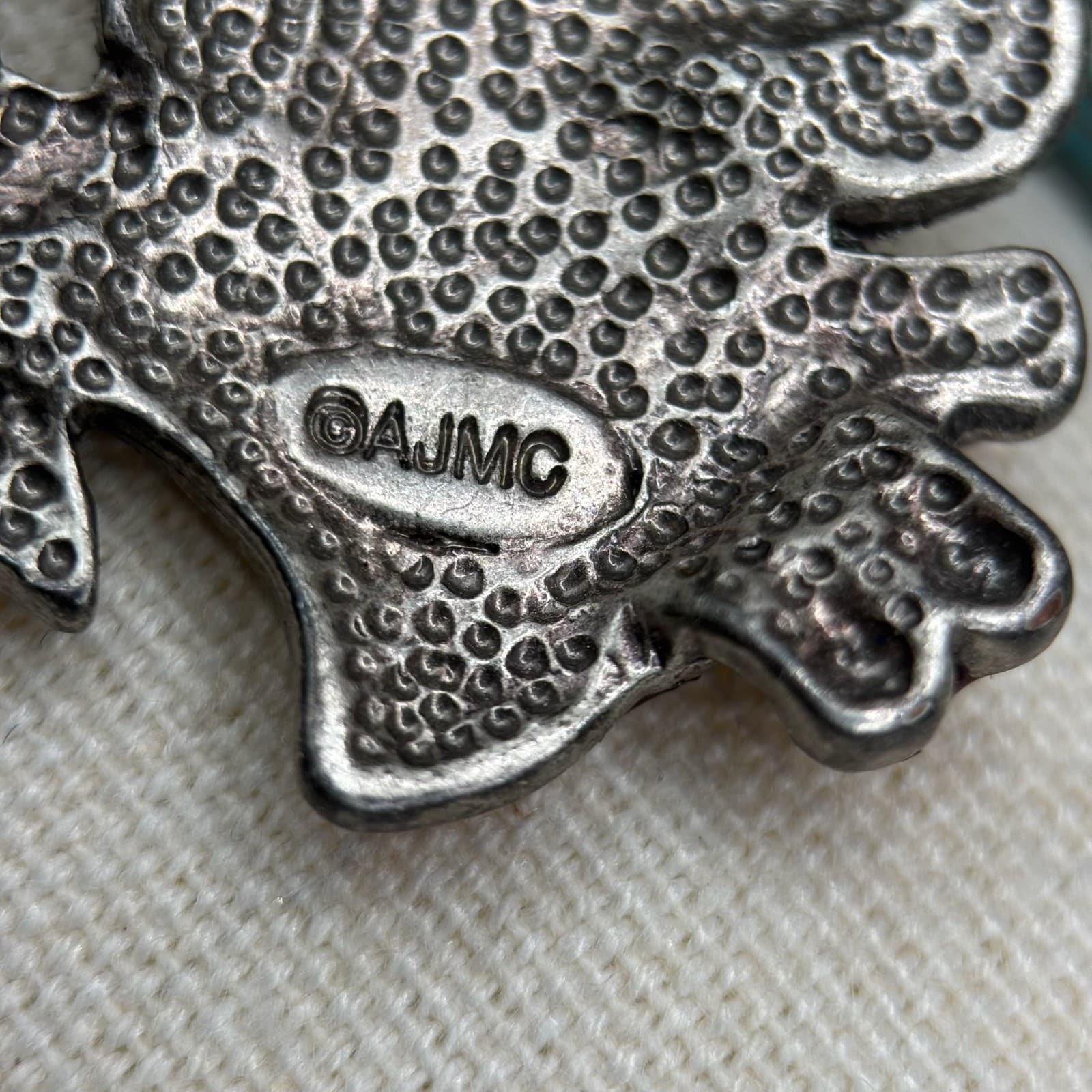 Vintage AJMC Christmas Angel Pin Brooch "Believe in Angels" Glitter Enamel - Thumbnail 4