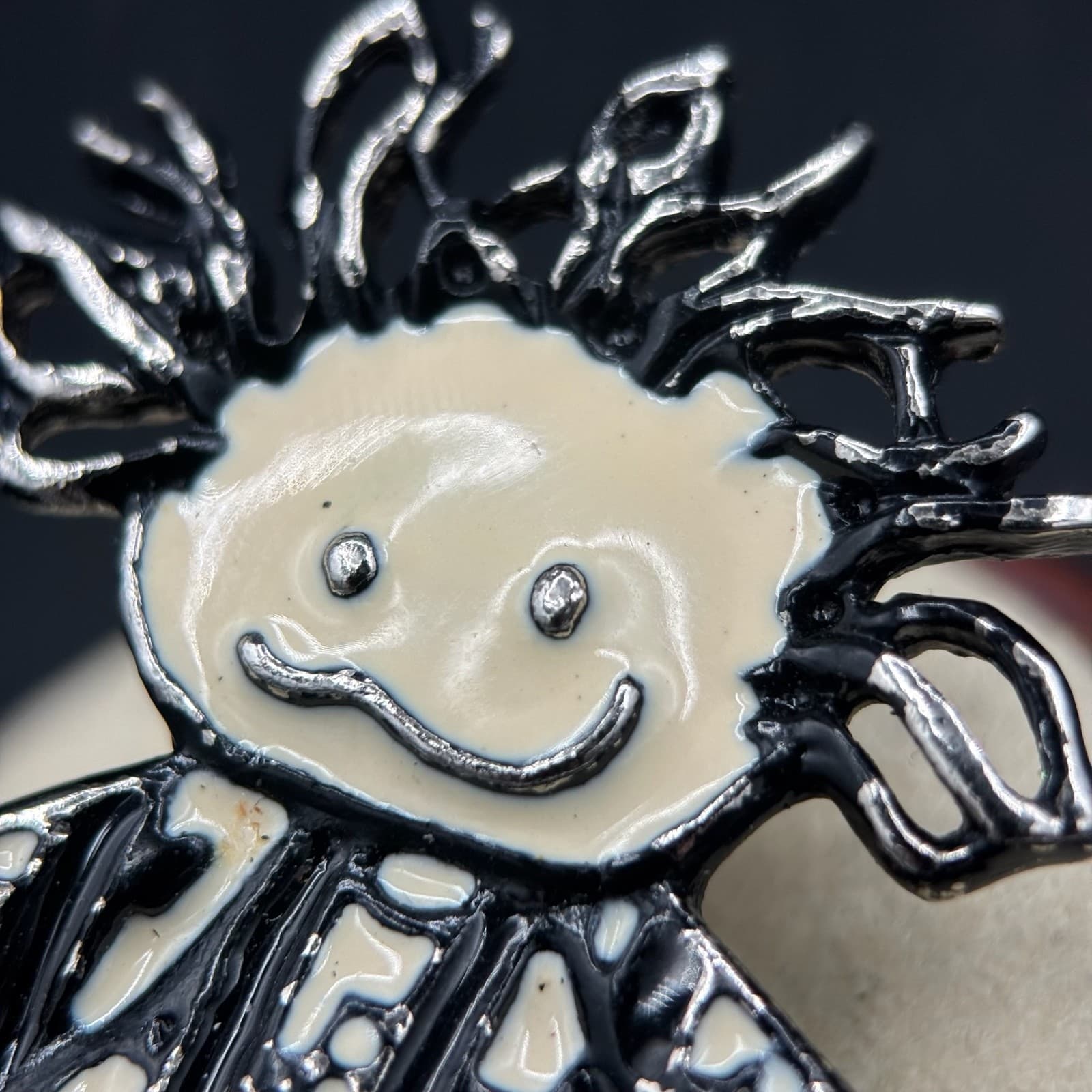 Vintage 1970s Black & White Enamel Wild Hair Art Girl Stripes Dress Brooch Pin - Thumbnail 2