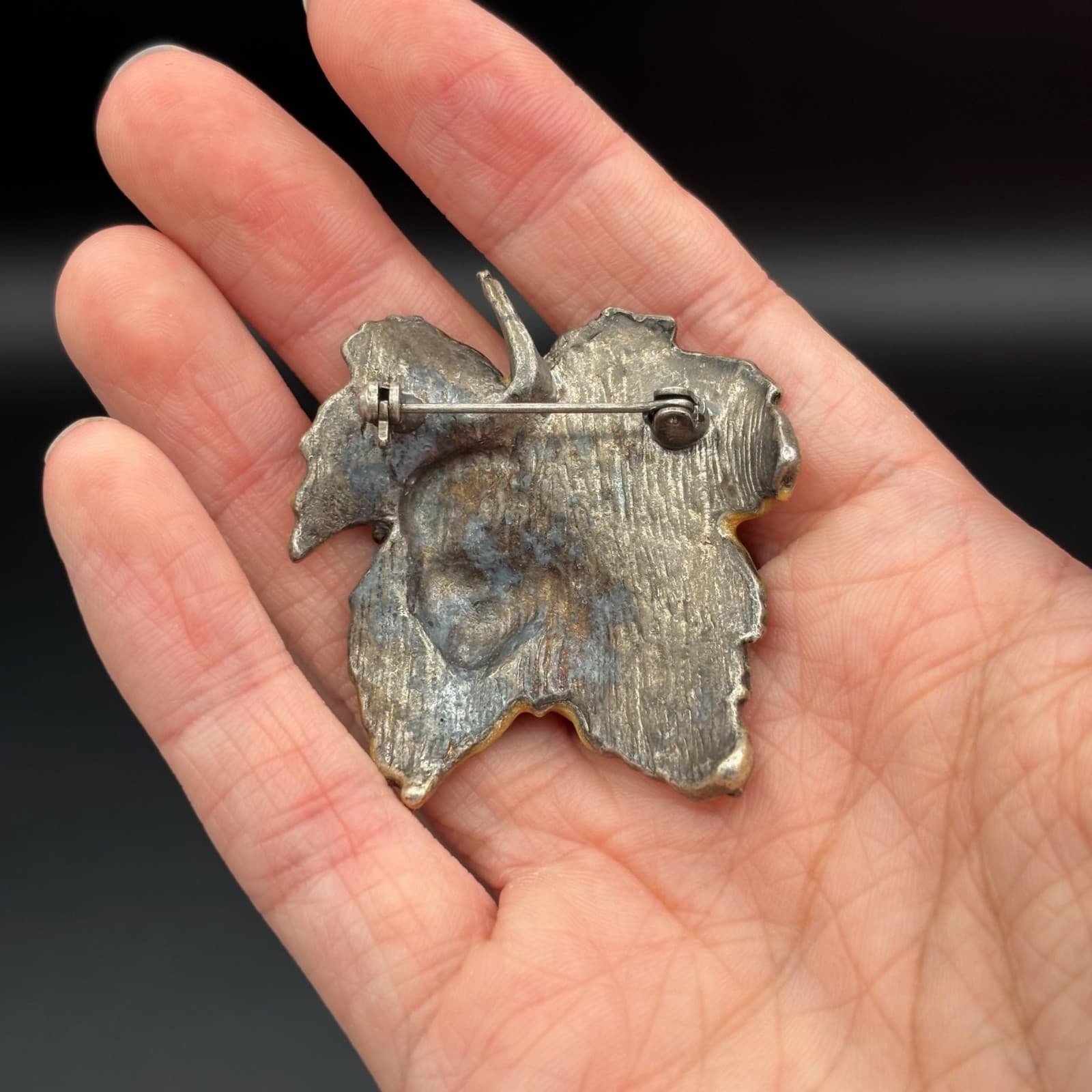 Vintage Thanksgiving Enamel Maple Leaf Brooch Pin Autumnal Orange & Green - Thumbnail 4