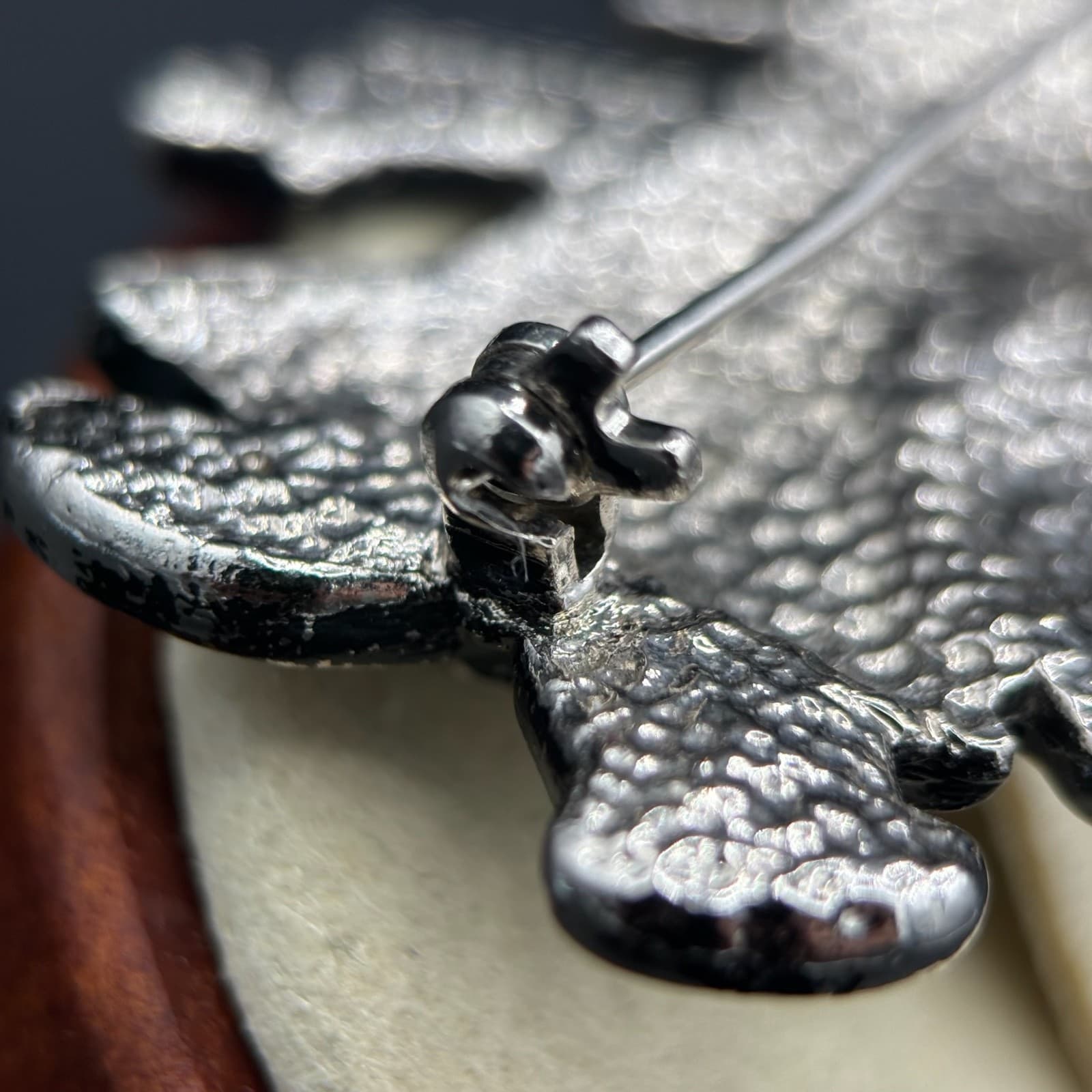 Vintage 1970s Black & White Enamel Wild Hair Art Girl Stripes Dress Brooch Pin - Thumbnail 4