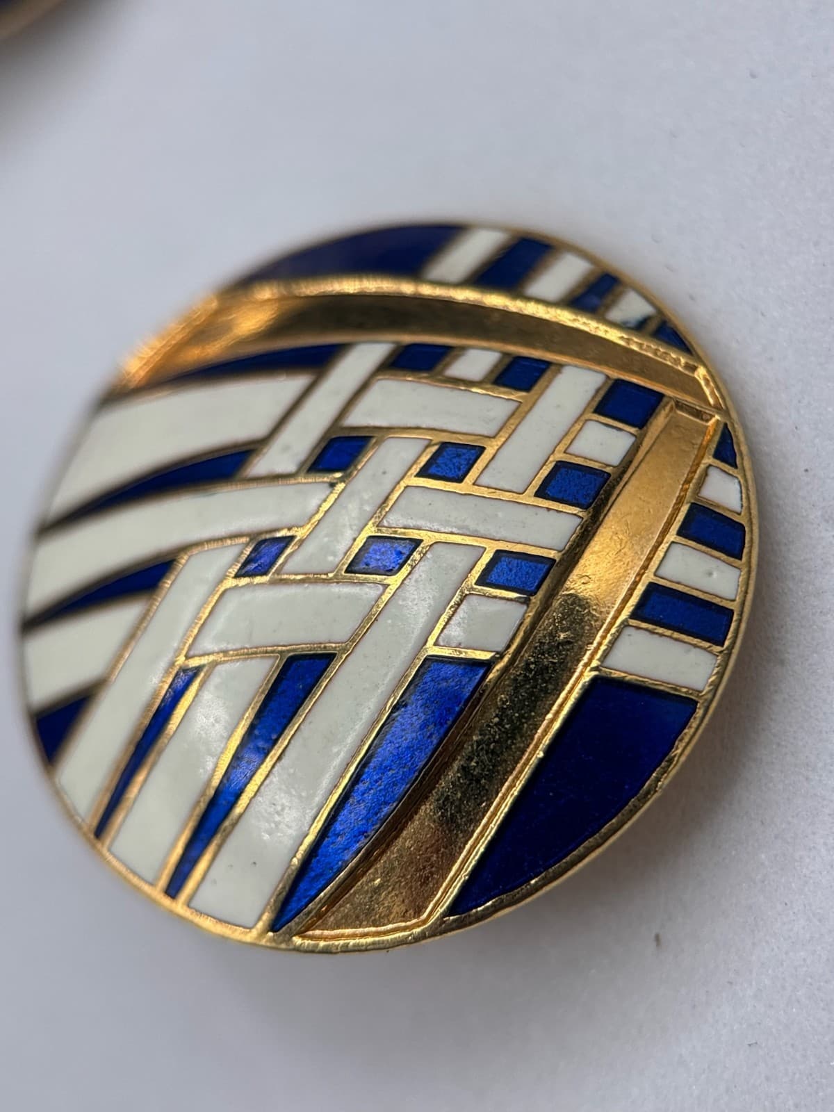 Vintage Gold Enamel Clip-On Earrings Blue White Art Deco Geometric Round - Thumbnail 3