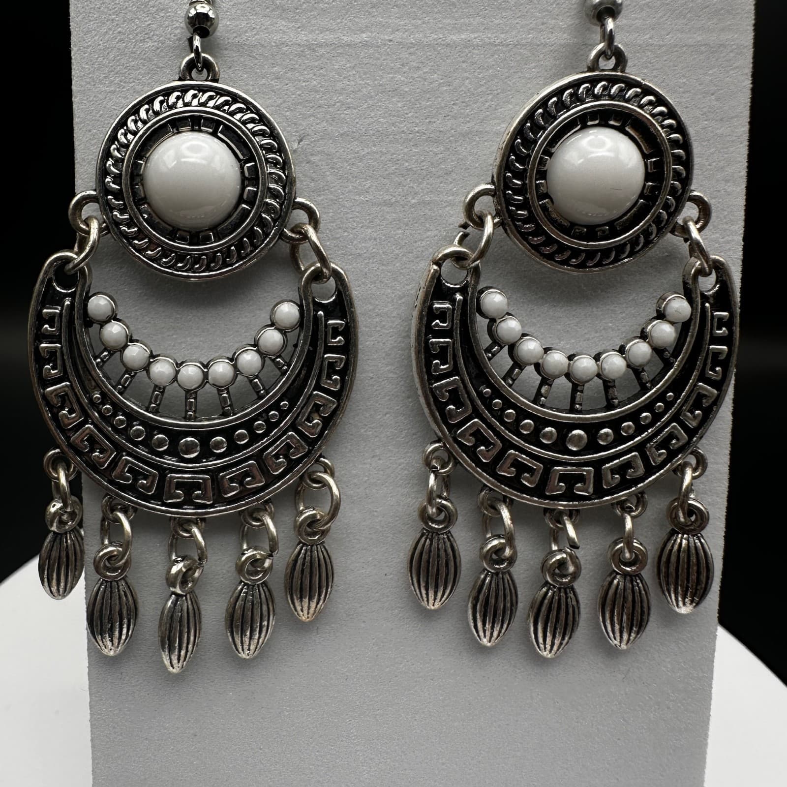 Vintage 90s Boho Dangle Earrings Silver-Tone White Beaded Ethnic Grecian Style - Thumbnail 2