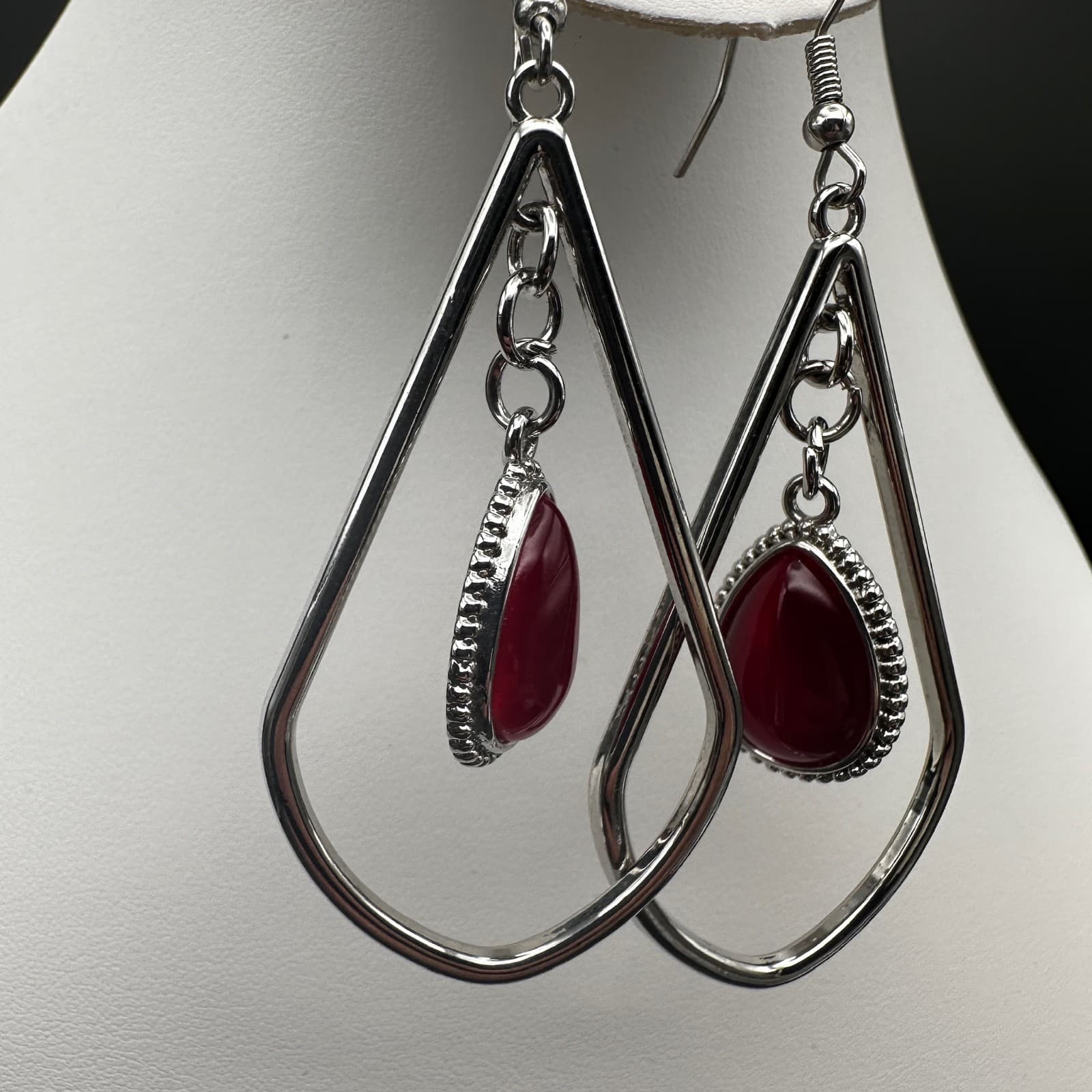 Vintage 90s Red Teardrop Dangle Earrings Silver-tone Drop Jewelry Boho Chic - Thumbnail 3