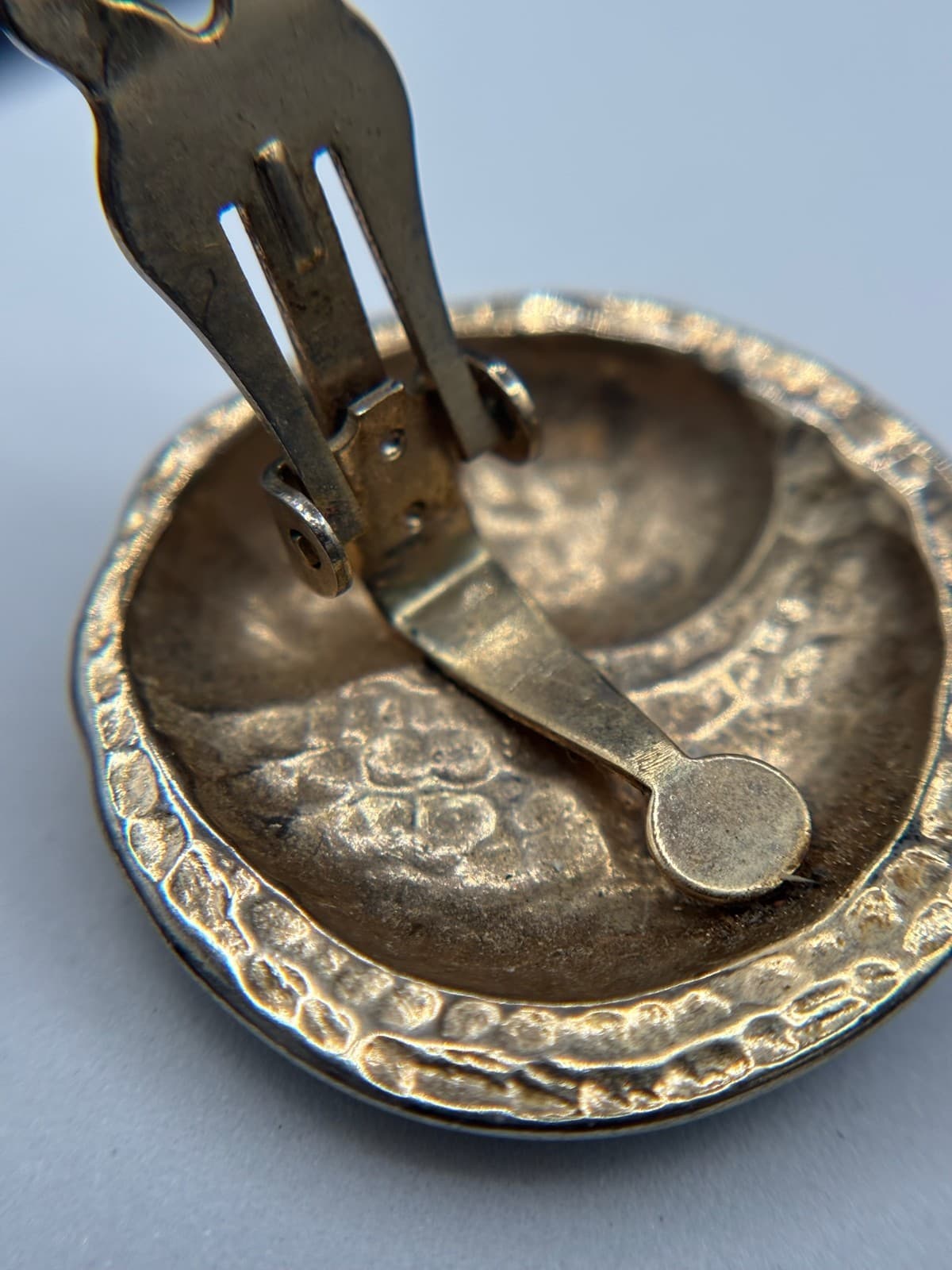 Vintage Gold-Tone & Turquoise Enamel Swirl Stud Earrings Retro 80s Style - Thumbnail 4