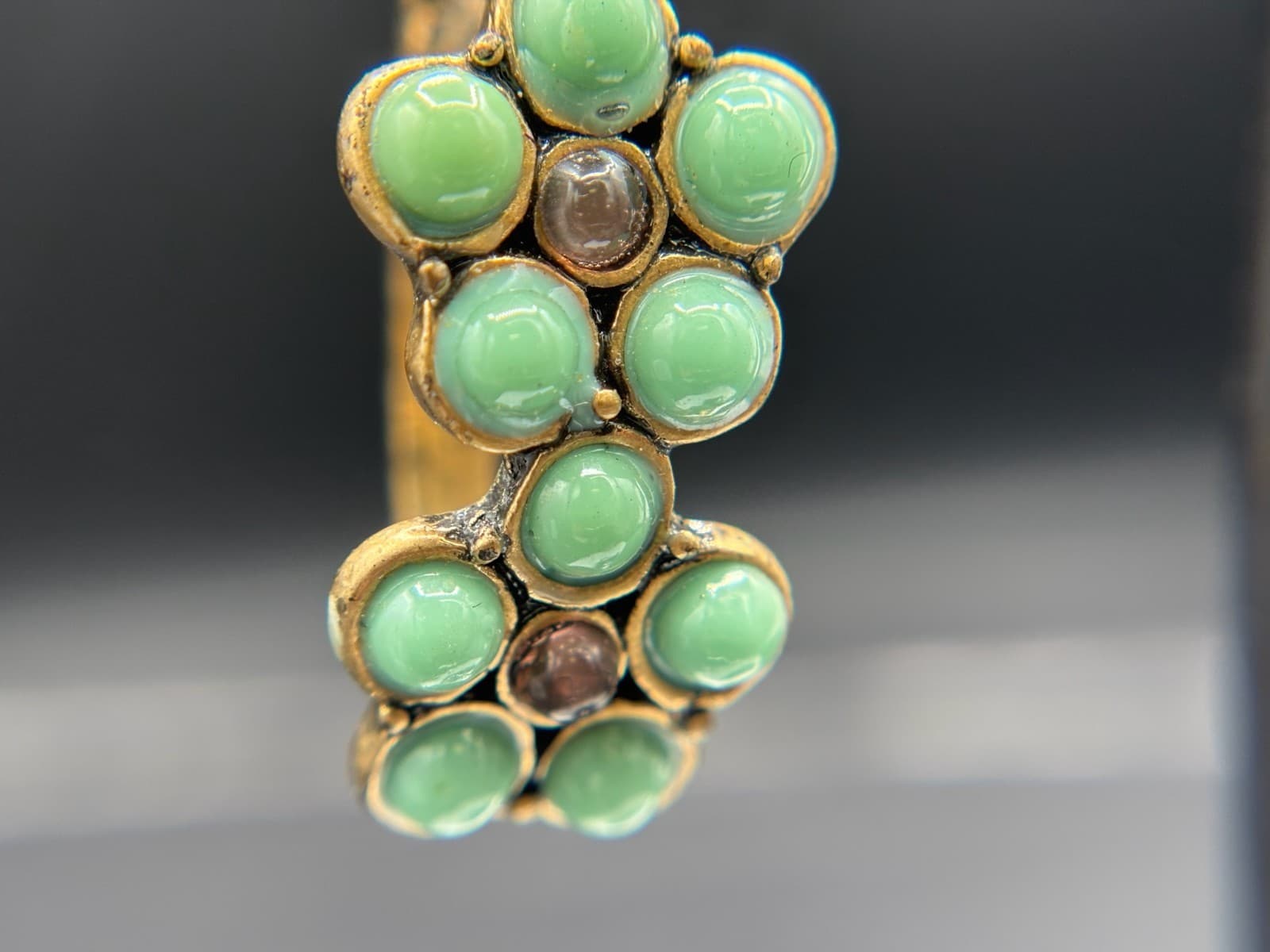 Vintage 90s Gold-Tone Green Painted Glass Cluster Earrings Chic Style - Thumbnail 3