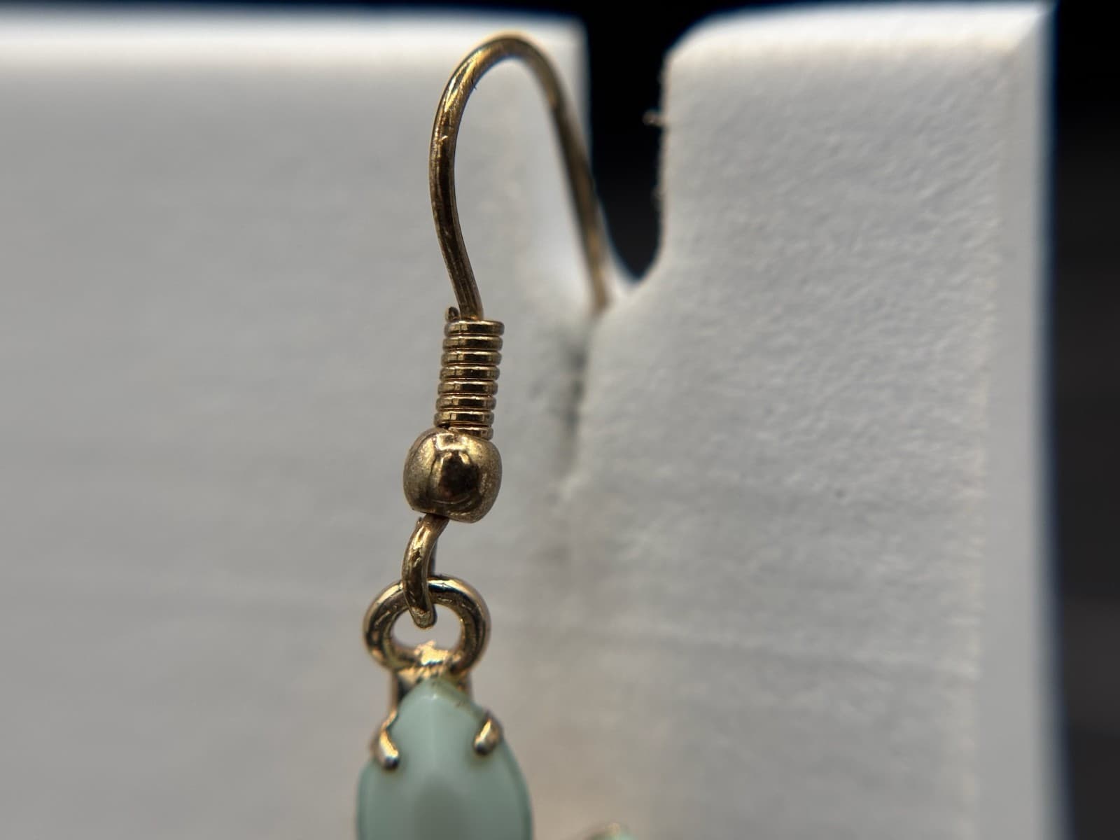 Vintage 90s Gold-Tone Mint Marquise Drop Earrings Delicate Floral Chic - Thumbnail 3