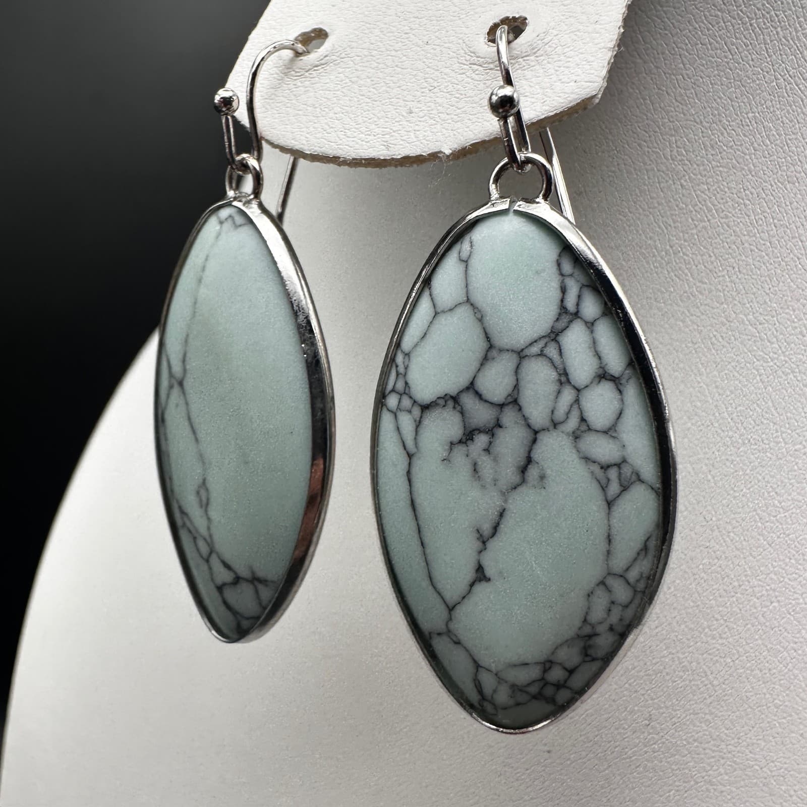 Vintage Light Green Marquise Stone Dangle Earrings Silver Tone Boho Jewelry - Thumbnail 3