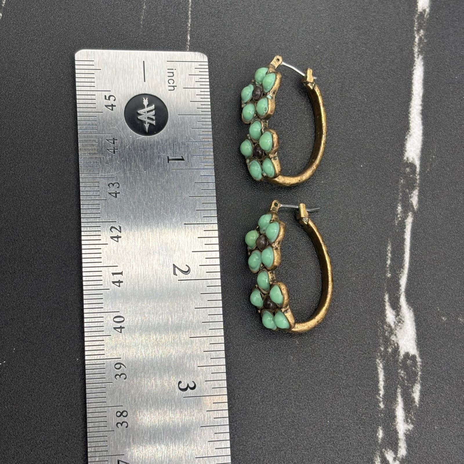 Vintage 90s Gold-Tone Green Painted Glass Cluster Earrings Chic Style - Thumbnail 8