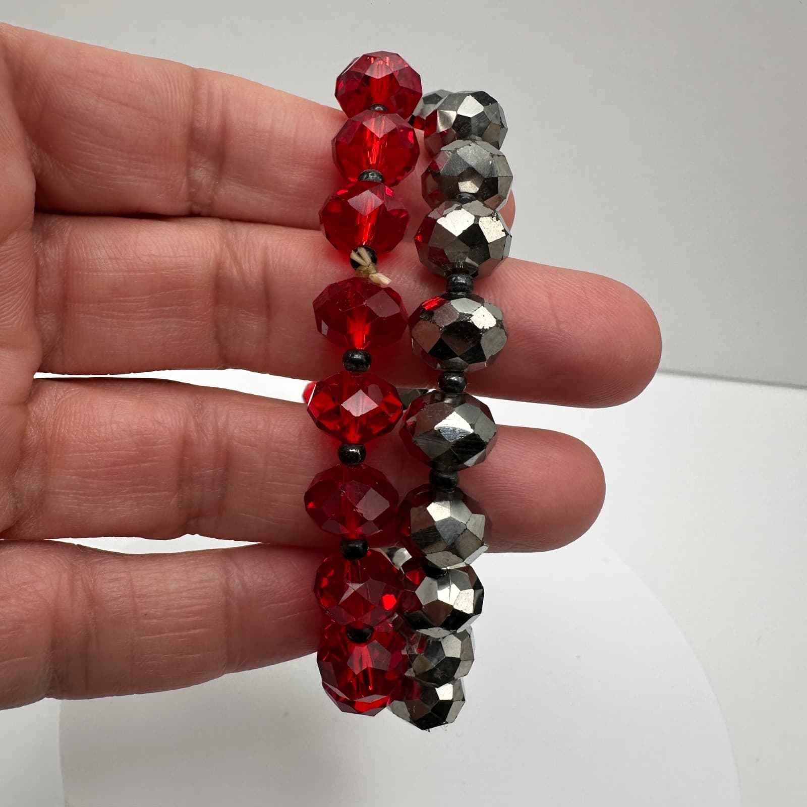 Vintage 90s Red/Silver Tone Faceted Beaded Stretch Bracelet Women's Jewelry - Thumbnail 6