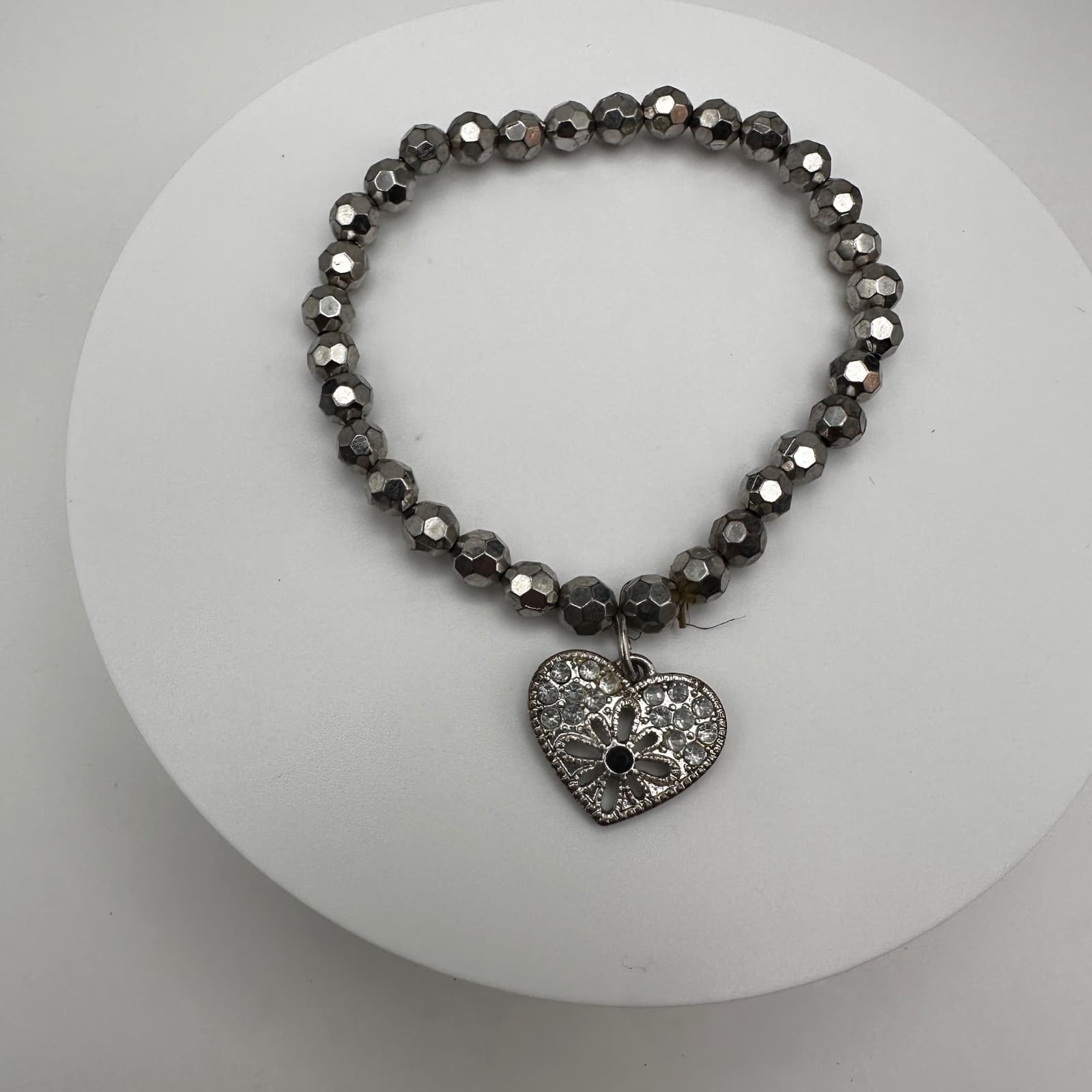 Vintage 90s Silver Tone Beaded Heart Charm Bracelet Fashion Jewelry Rhinestones - Thumbnail 2